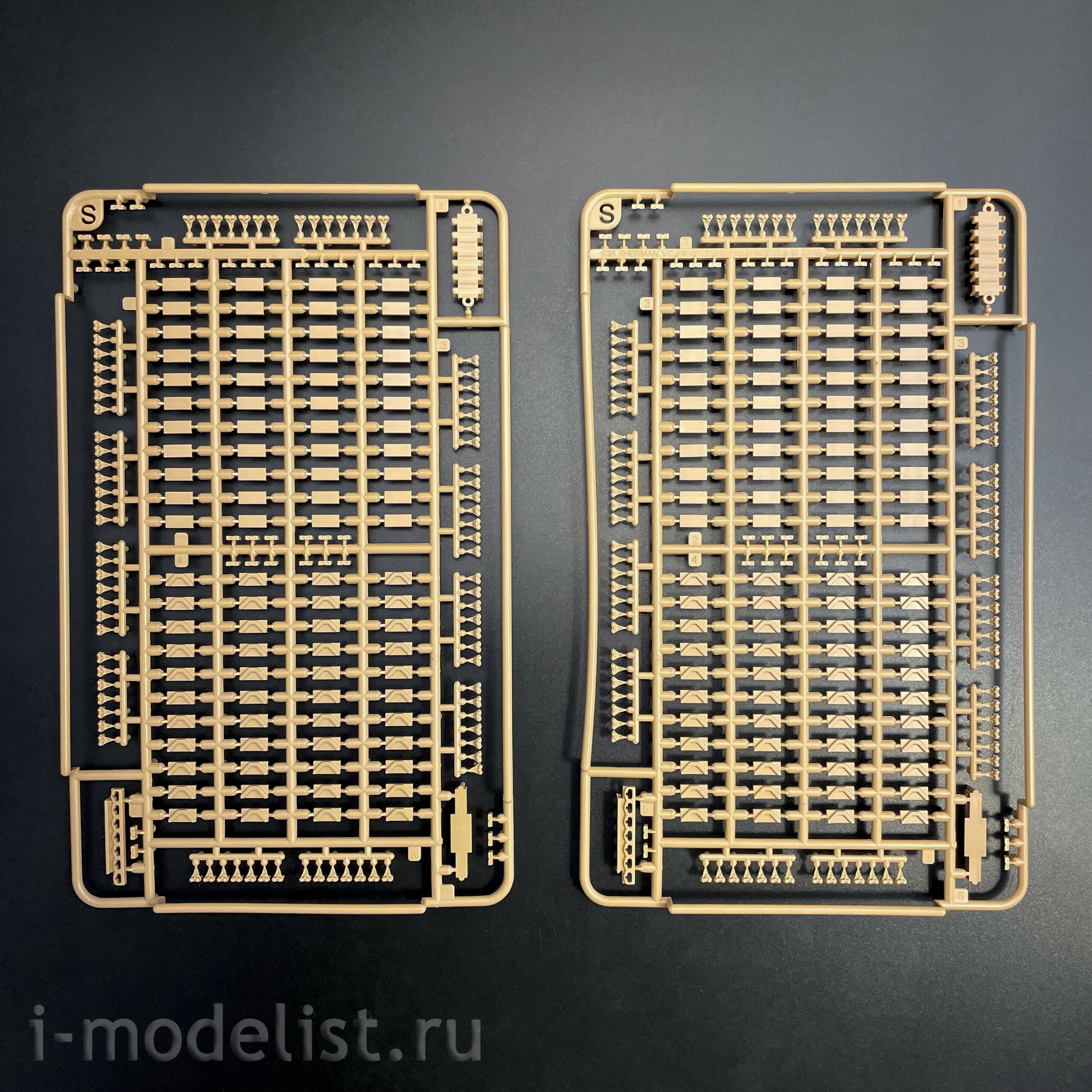 RM-5136 Rye Field Model 1/35 Танк M4A3 Sherman 76W VVSS поздний (UPGRADE-версия с полным интерьером)