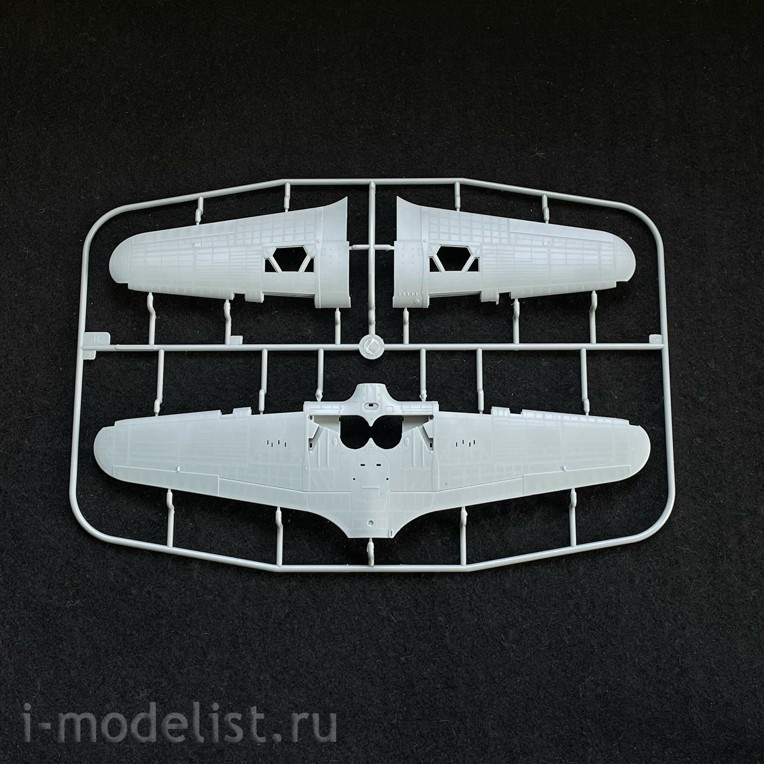 81777 HobbyBoss 1/48 Hurricane Mk. 1 Fighter