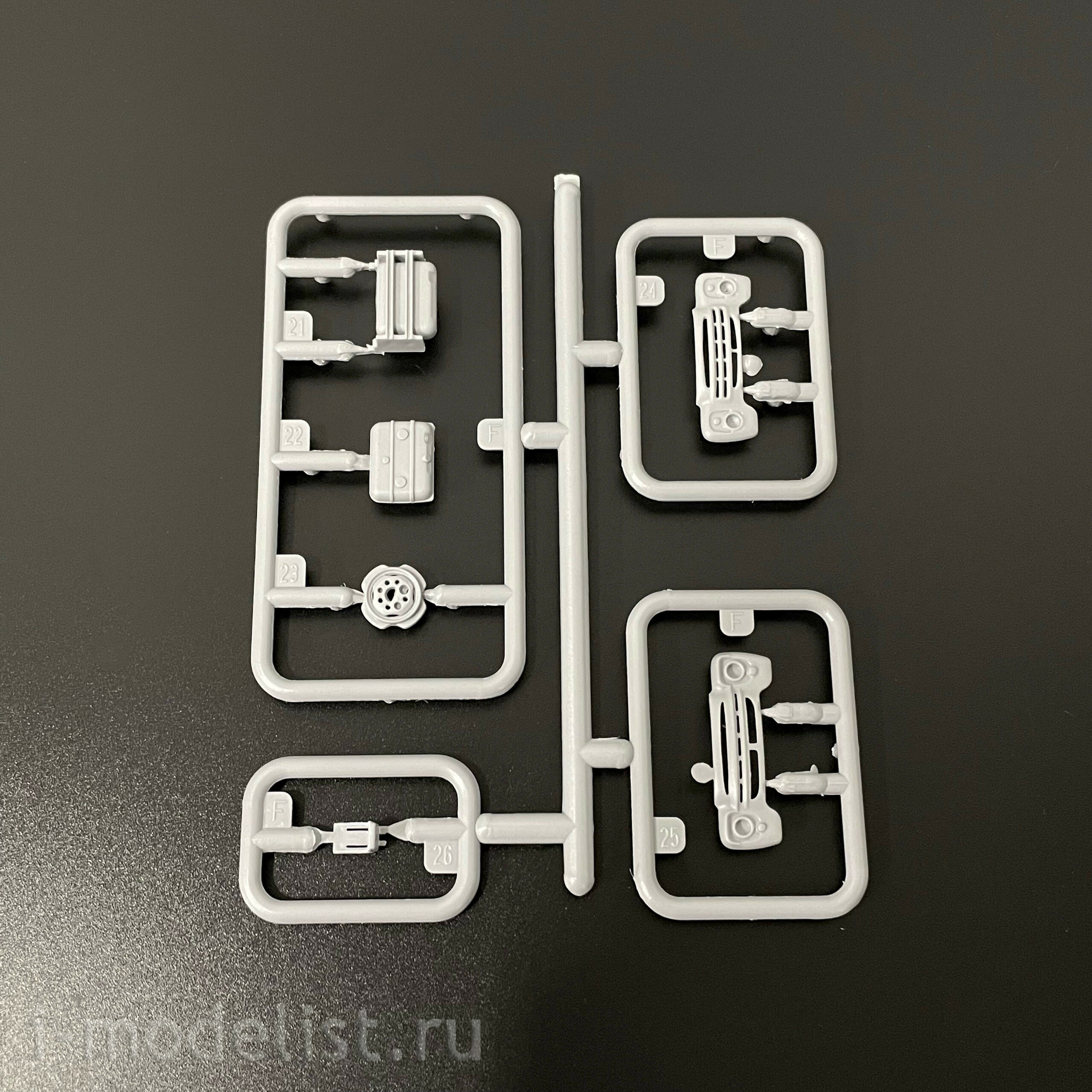 7201AVD AVD Models 1/72 ЗИЛ-130 бортовой