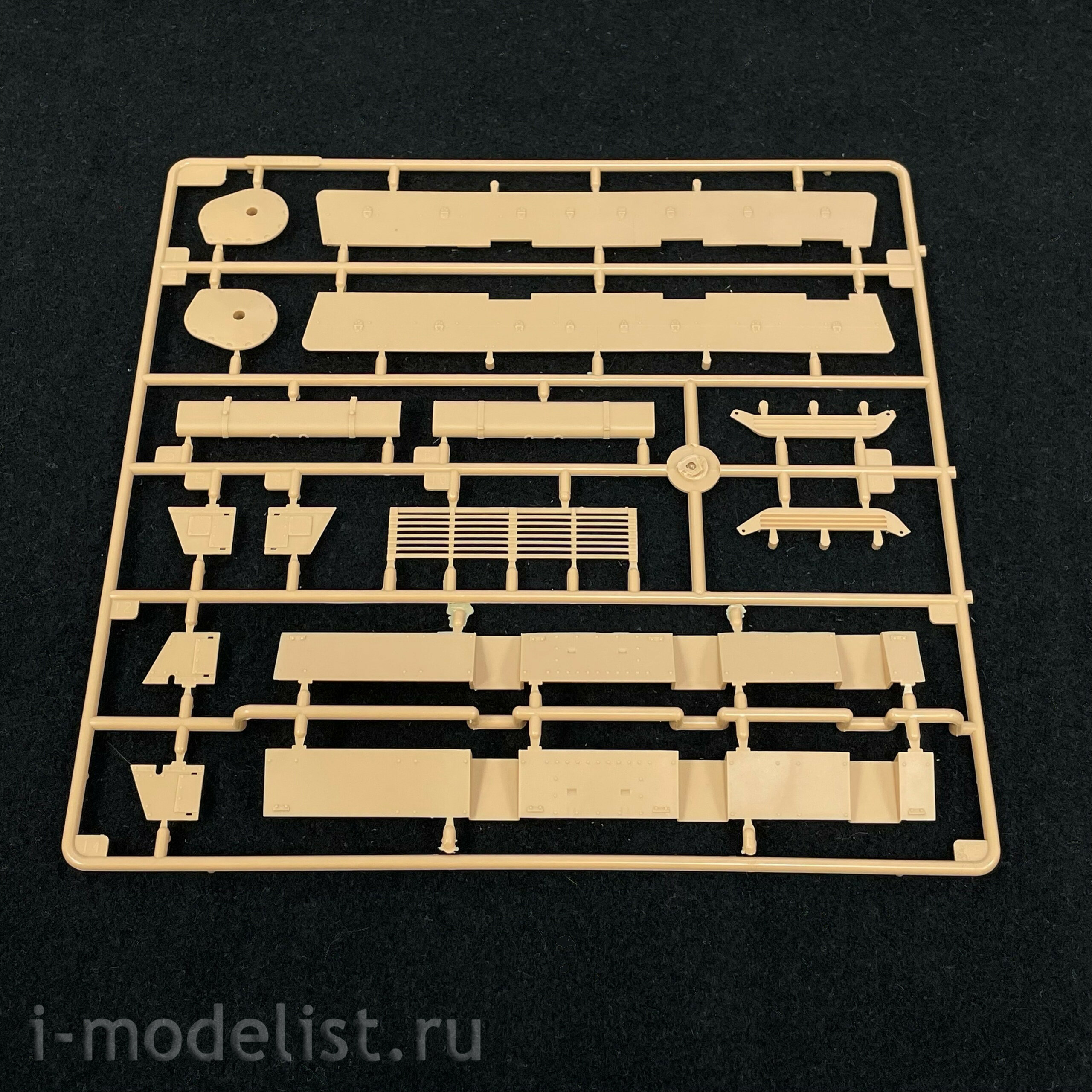 HobbyBoss 83851 1/35 Soviet 28 Medium Tank (Early)