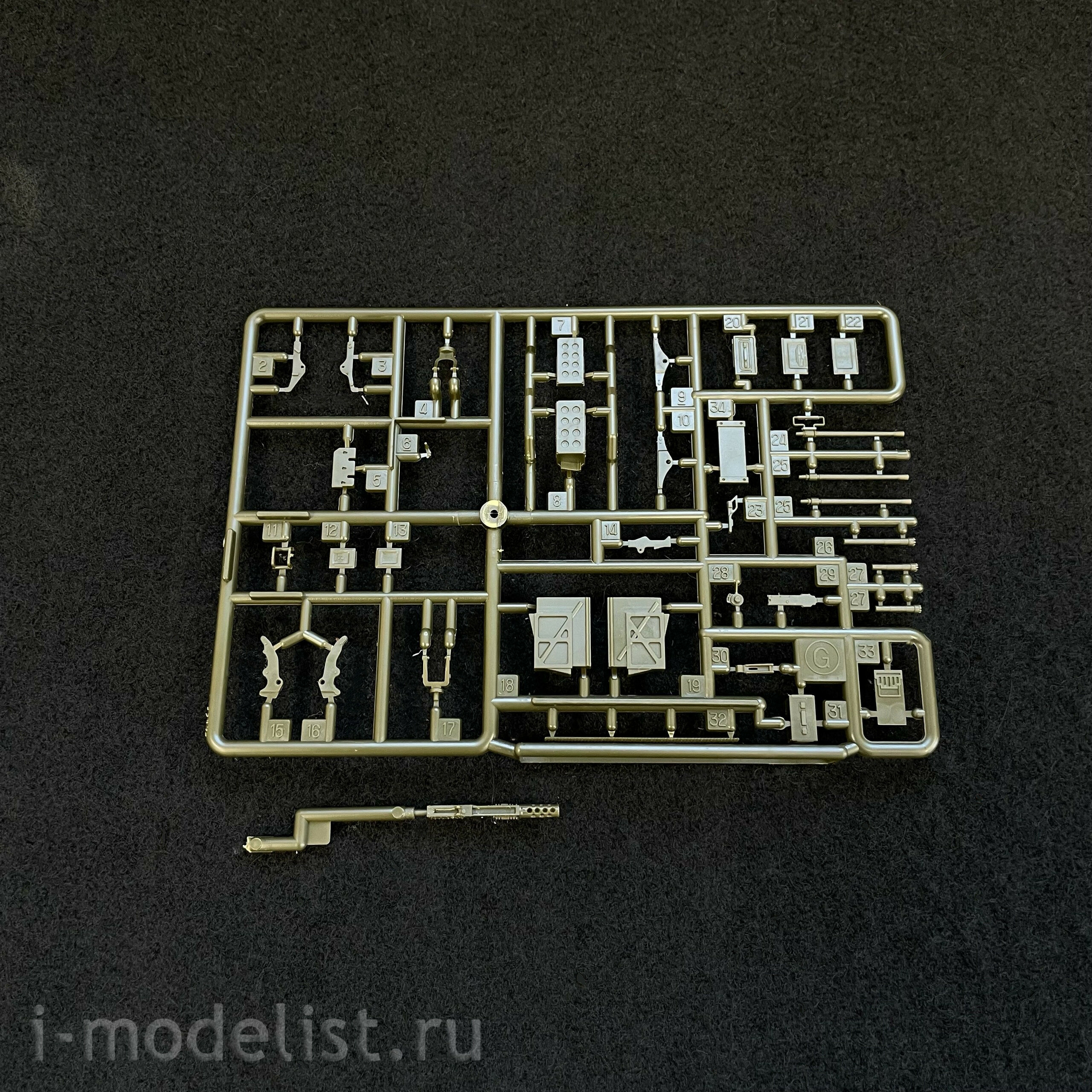 13521 Academy 1/35 M10 tank destroyer of the USSR Lend Lease