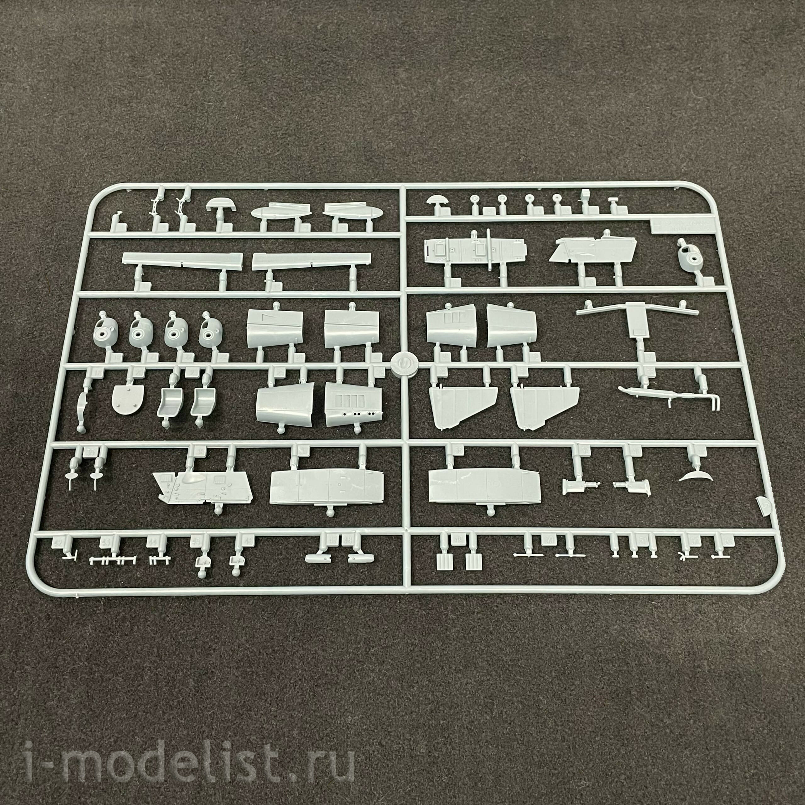 11167 Eduard 1/48 Zlín Z-326 Trenér Master aircraft, combo (2 in 1)