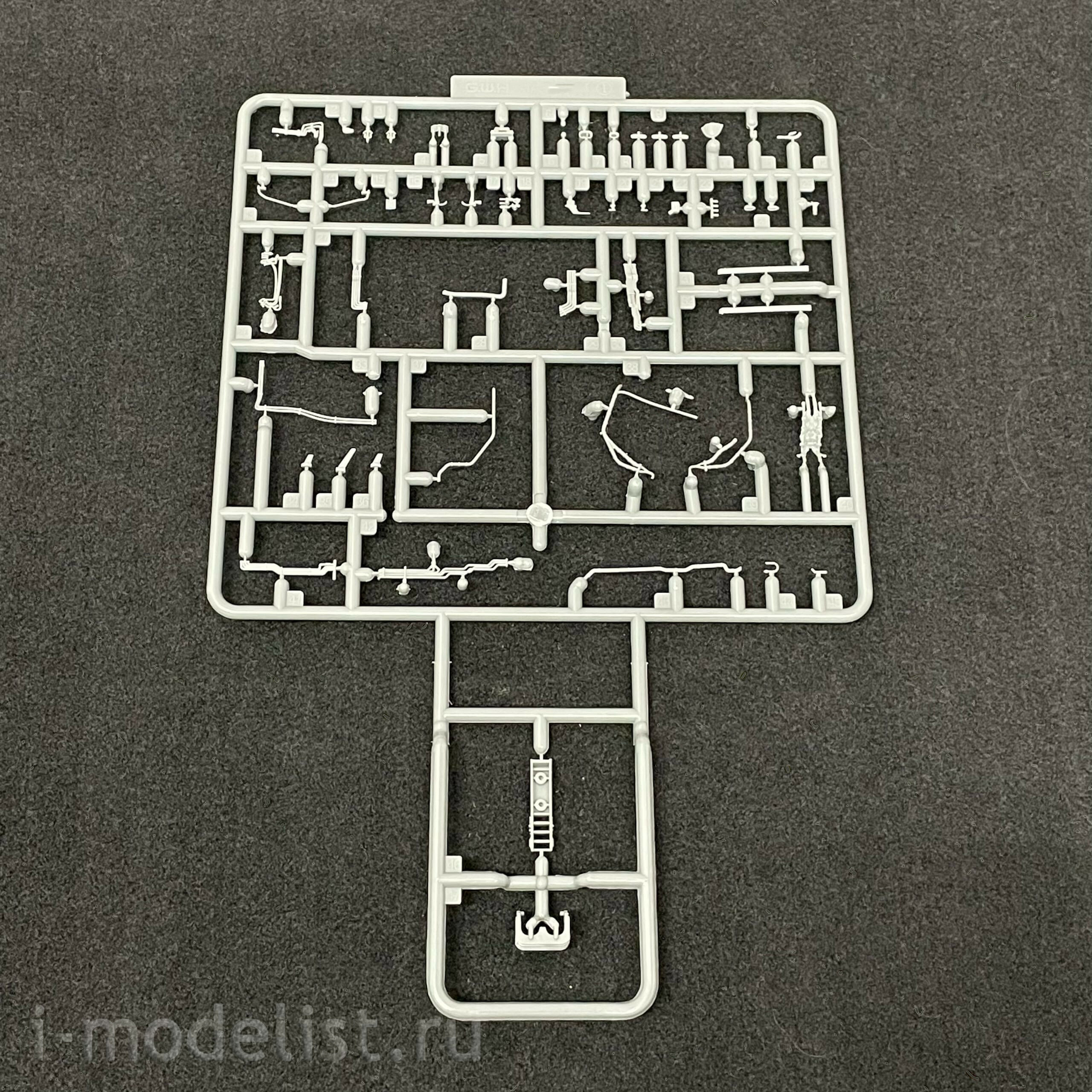 L4823 Great Wall Hobby 1/48 C-35S 