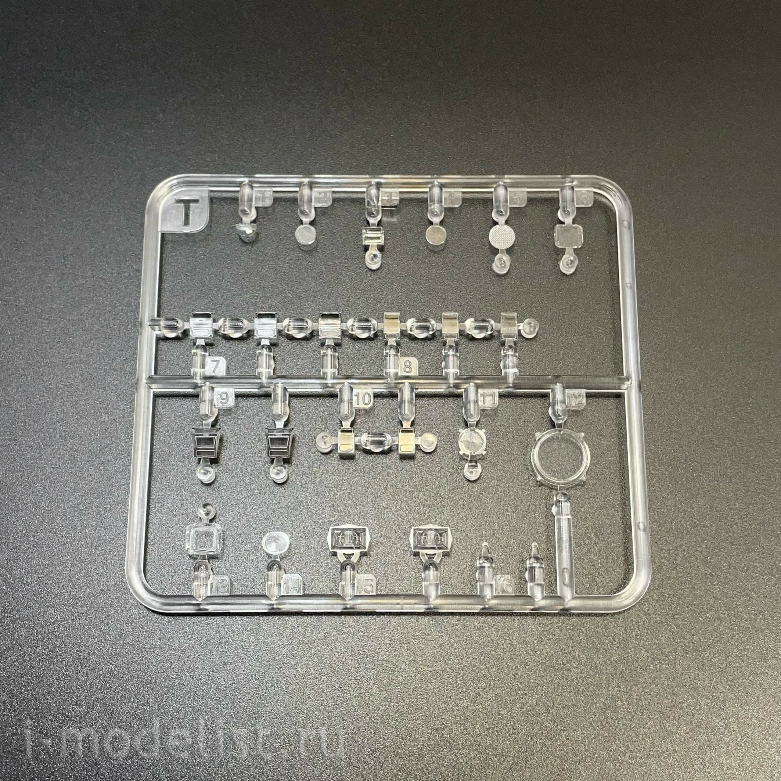RM-5115 Rye Field Model 1/35 Russian T-80UK tank (licensed by Omsktransmash)