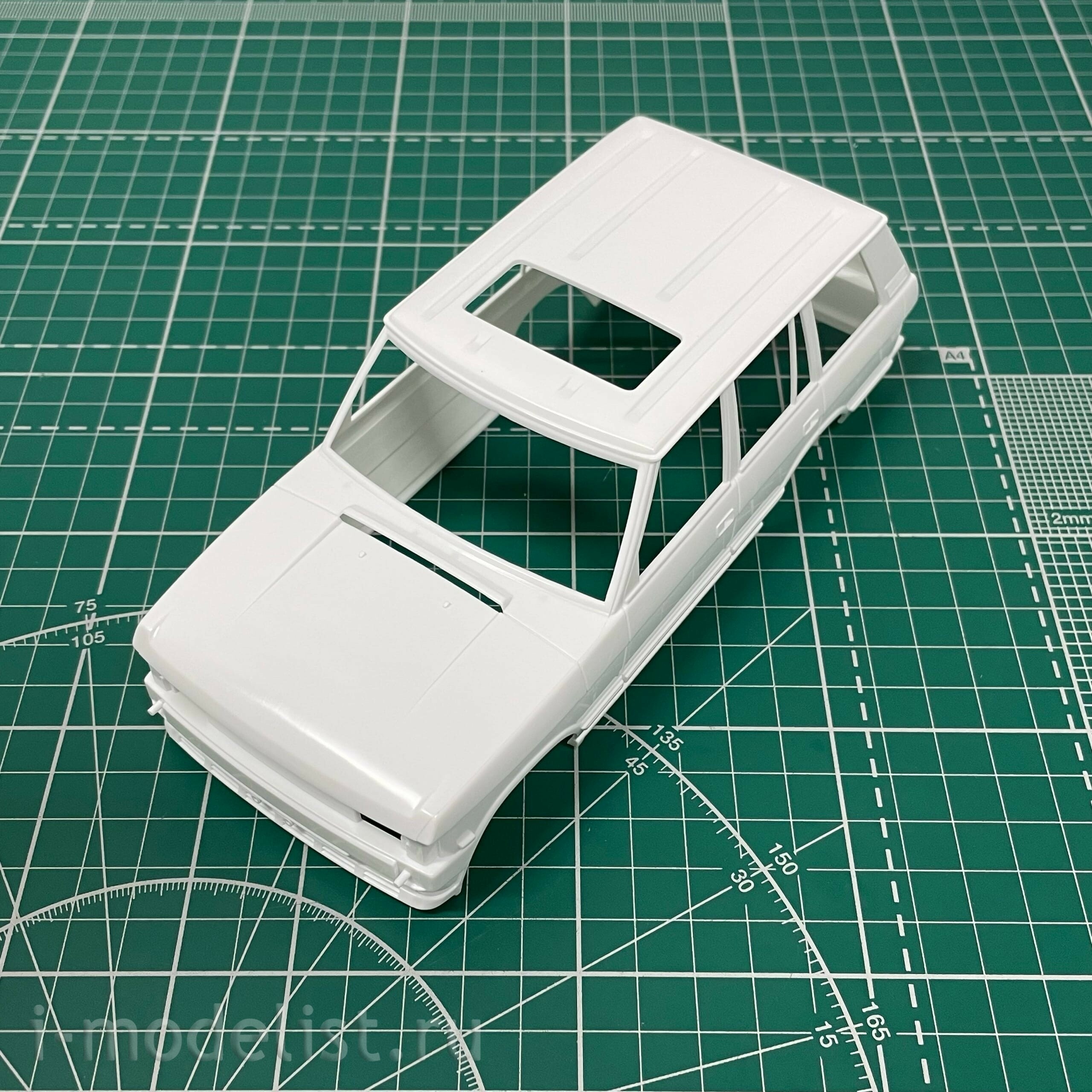 05796 Aaoshima 1/24 Land Rover Lh36d Range Rover Classic 92