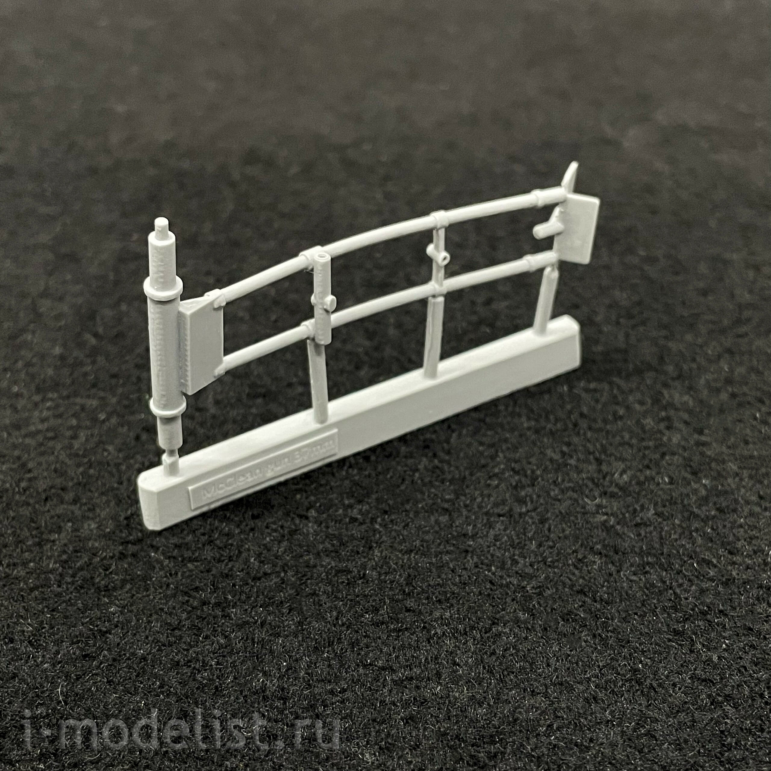 GR35Rk011 Facet 1/35 37 mm McClean automatic cannon model 1916 on a wheeled machine