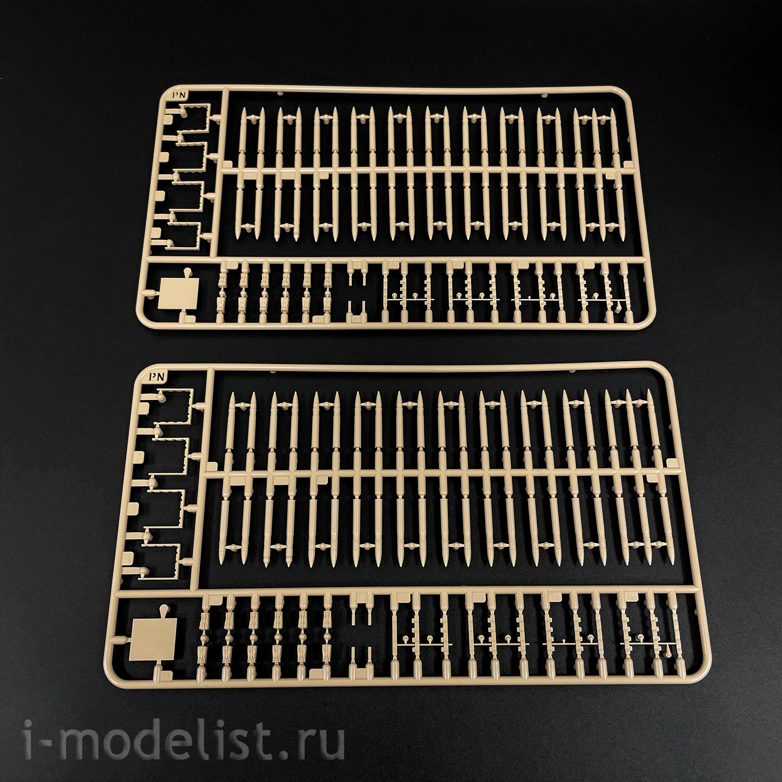 RM-5100 Rye Field Model 1/35 German Tank Pz. Kpfw. VI Ausf. E Tiger I mid. Production