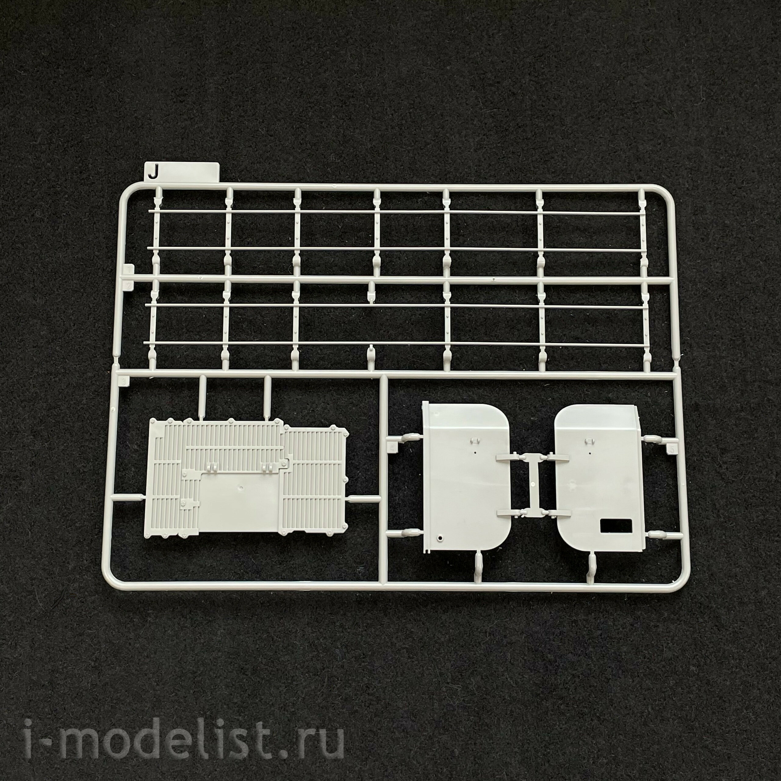 1019 Takom 1/16 ACS M50 Ontos