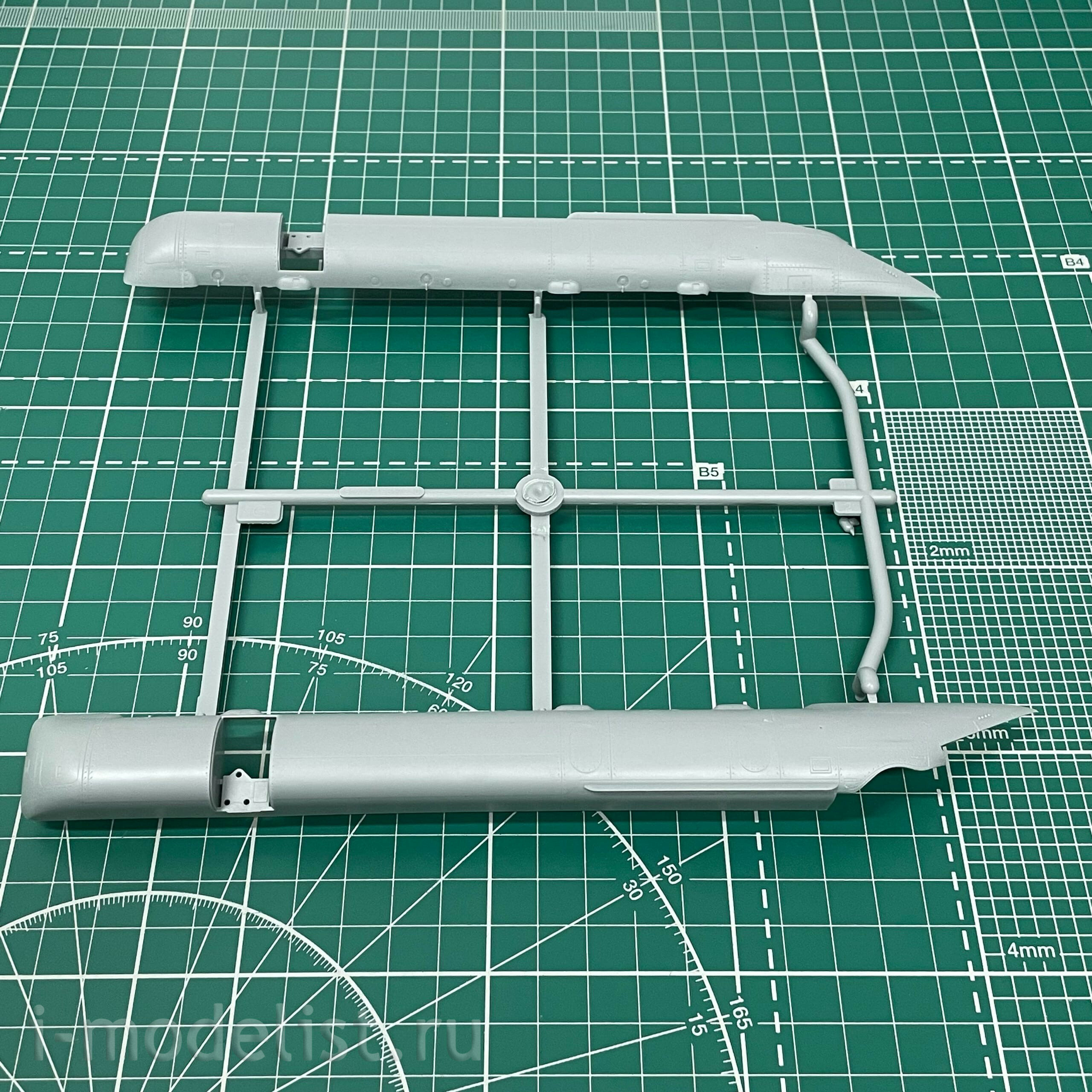 81773 HobbyBoss 1/48 Helicopter CH-47D Chinook