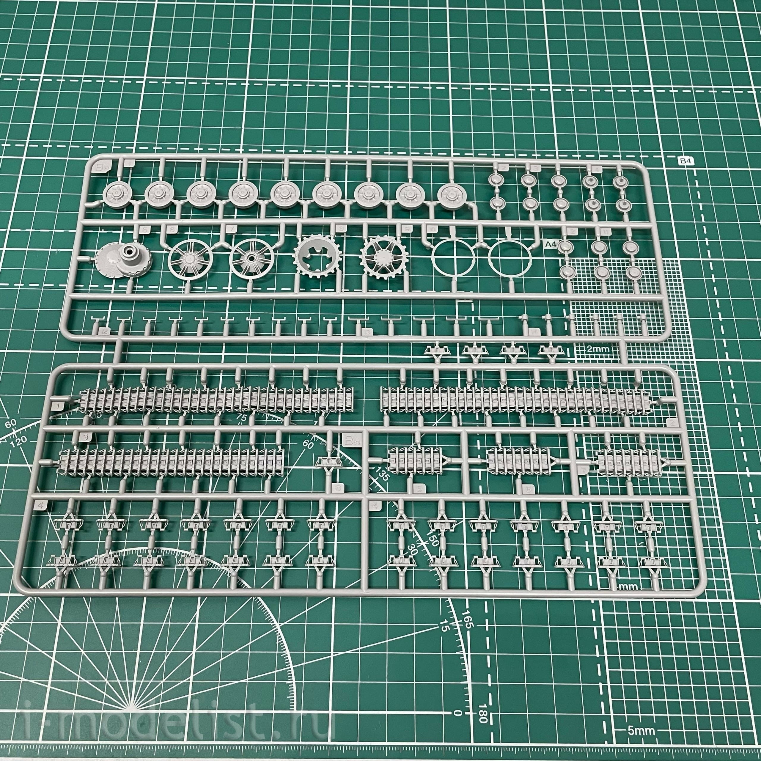 BT-007 Border Model 1/35 ZSU Möbelwagen 3.7cm Flak auf Fgst. Pz.Kpfw. IV (Sf)