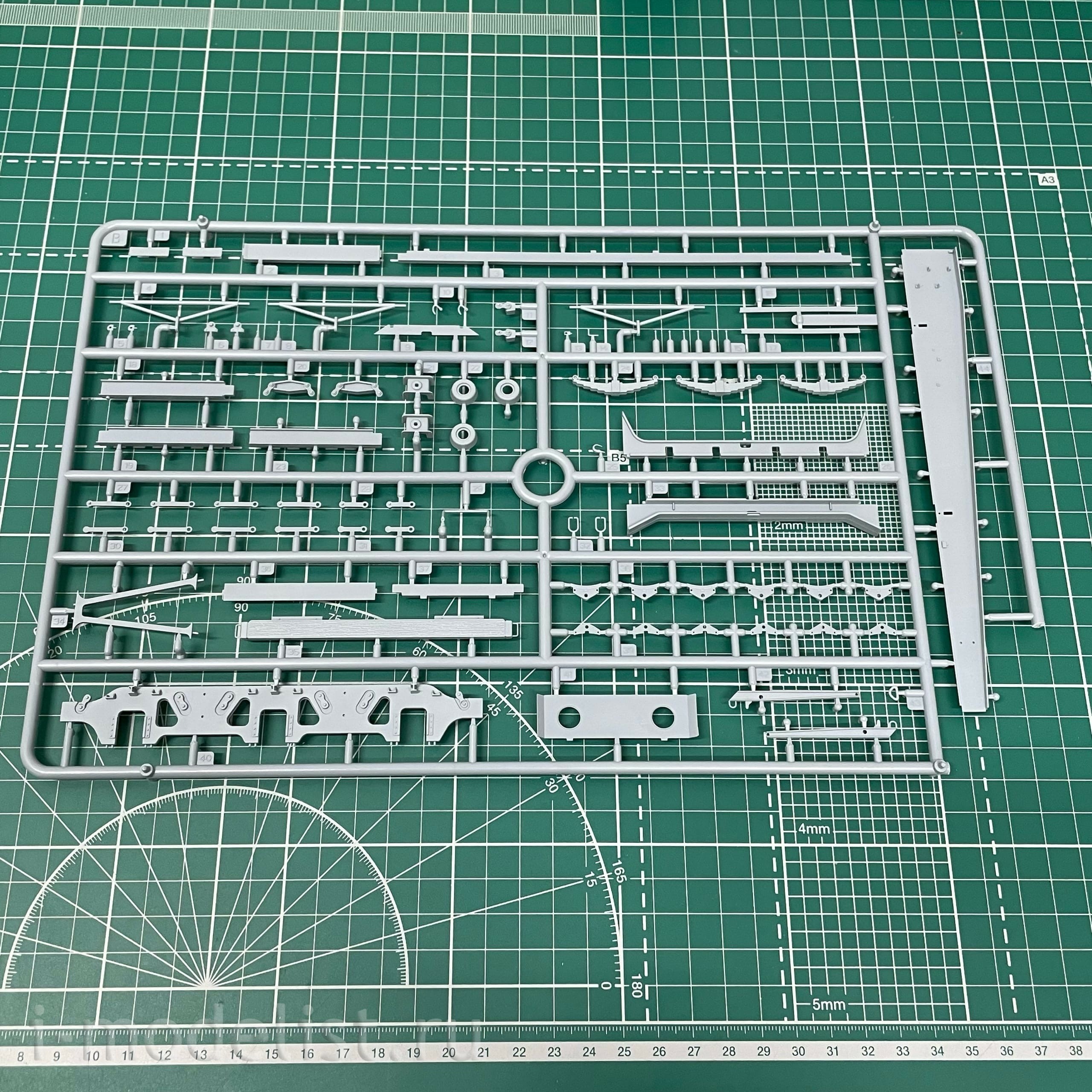 35A05 Sabre Model 1/35 German Railway platform Genuine SSyms 6-Axle 80 t