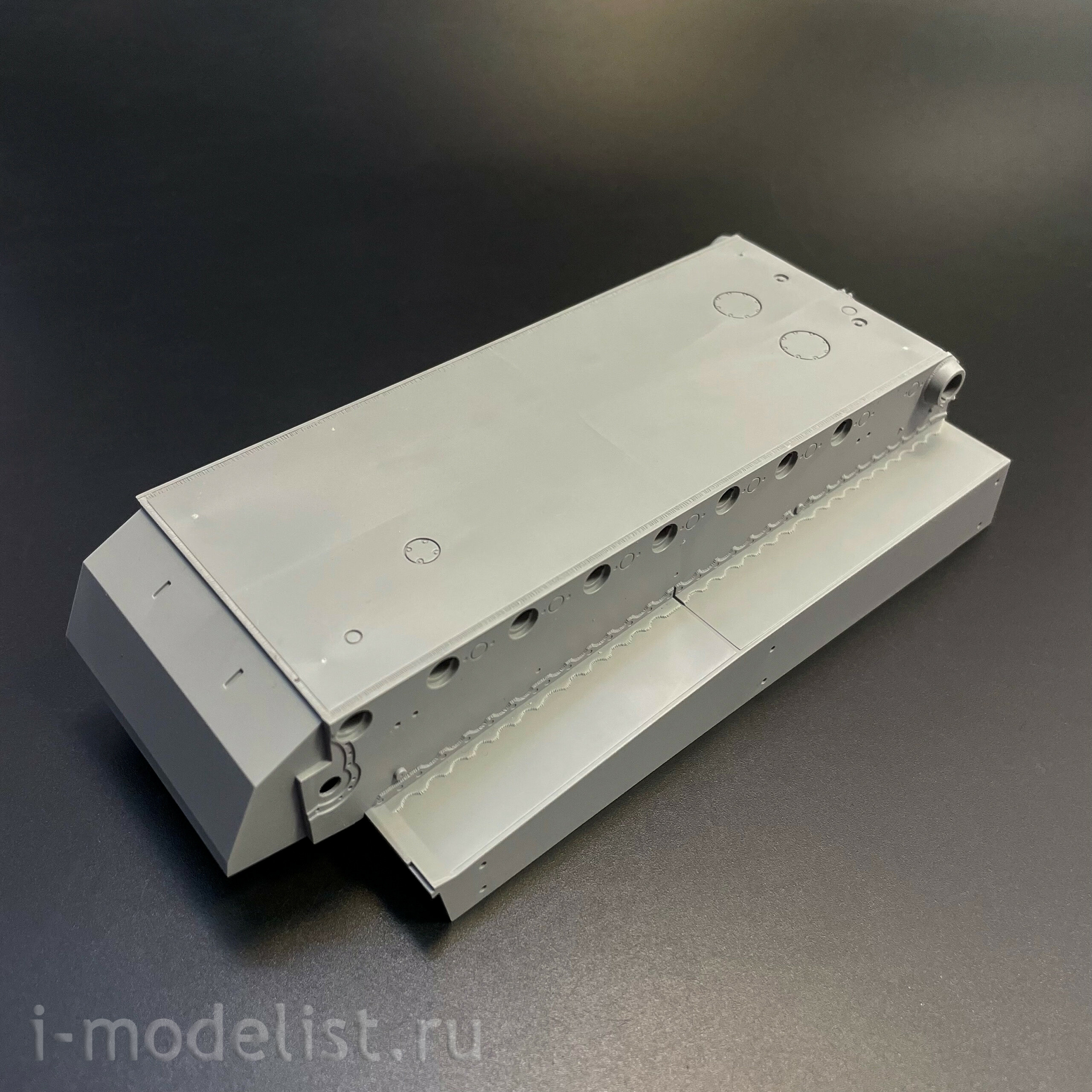 2195 Takom 1/35 Notмецкий тяжёлый танк Sd.Kfz.181 Pz.Kpfw.VI Ausf.E - Tiger I ранний с фигурой Michael Wittmann