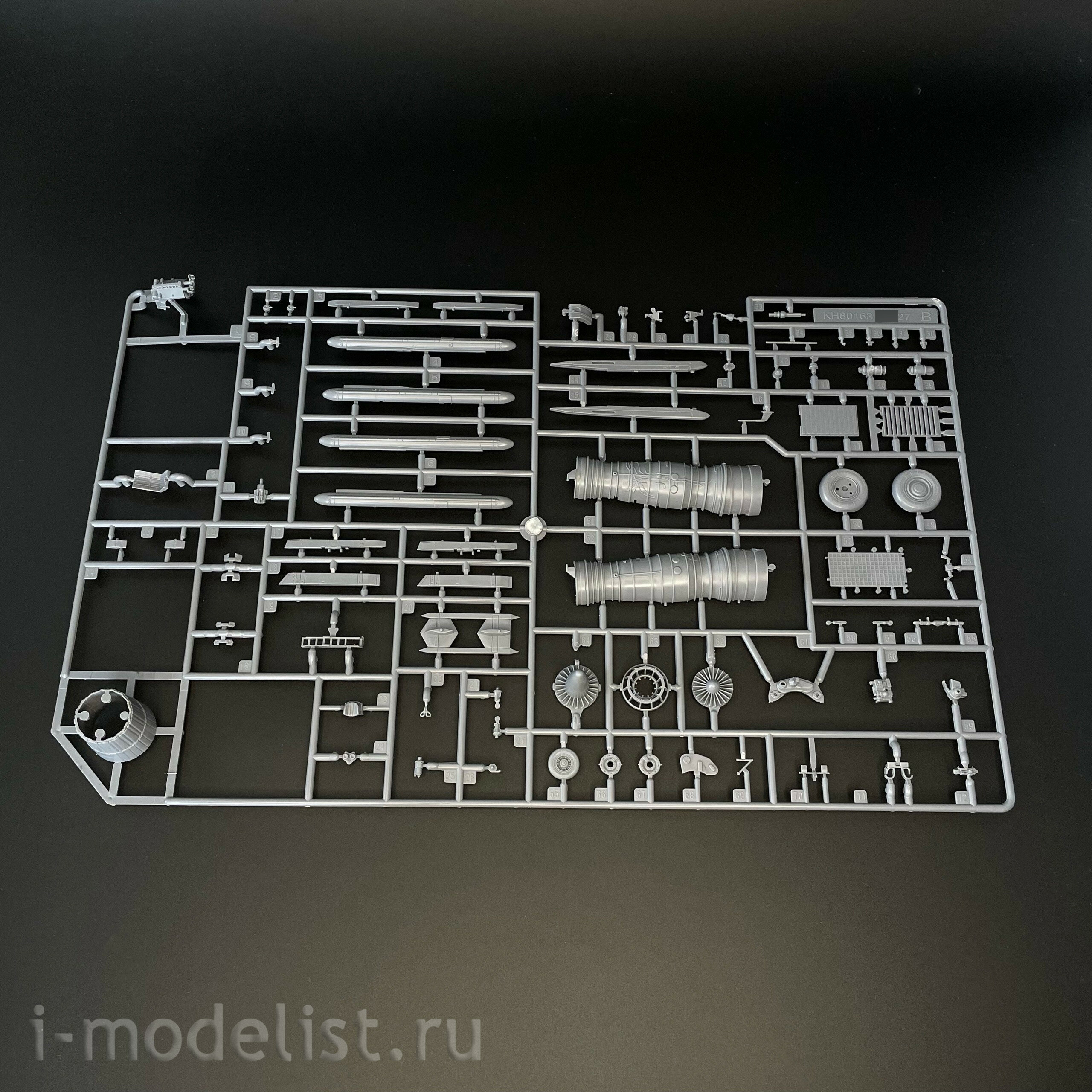 KH80163 Zimi Model 1/48 Российский истребитель С-27 (Flanker-B)