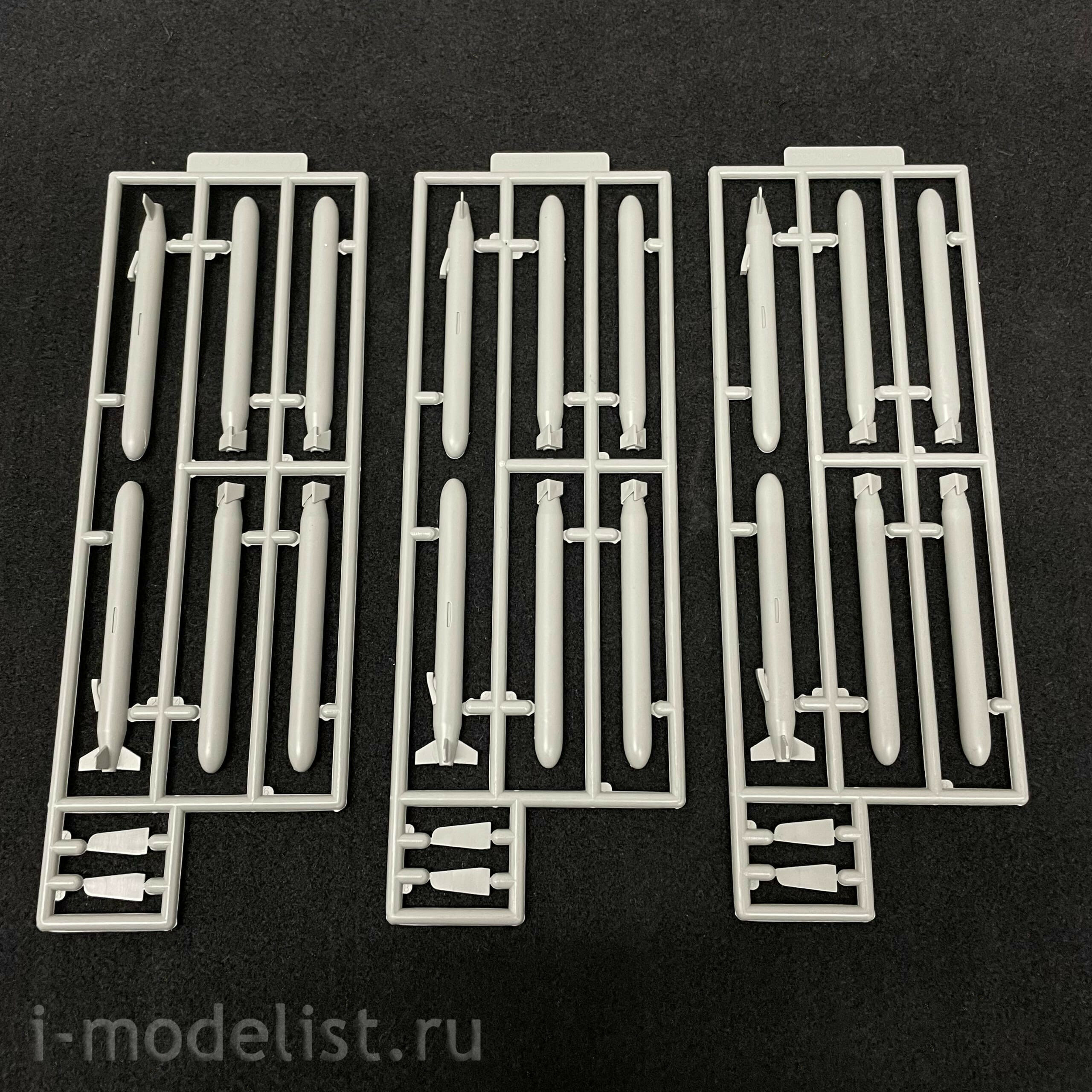 UA72228 Modelcollect 1/72 American Missile System AGM-109 ACM Kit 18 pcs.