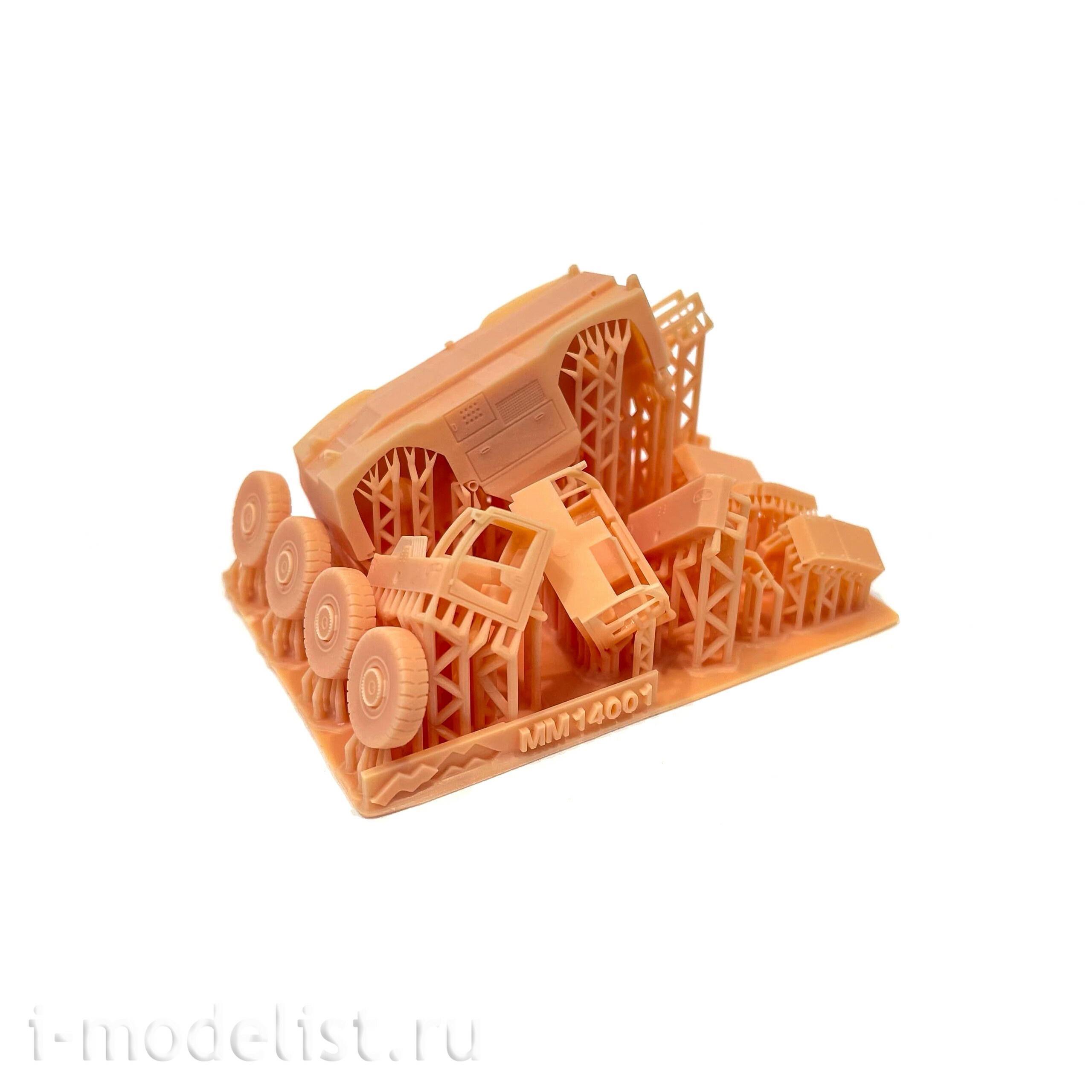 MM14001 My Model 1/144 Airfield Tractor F-396 (detailed set)