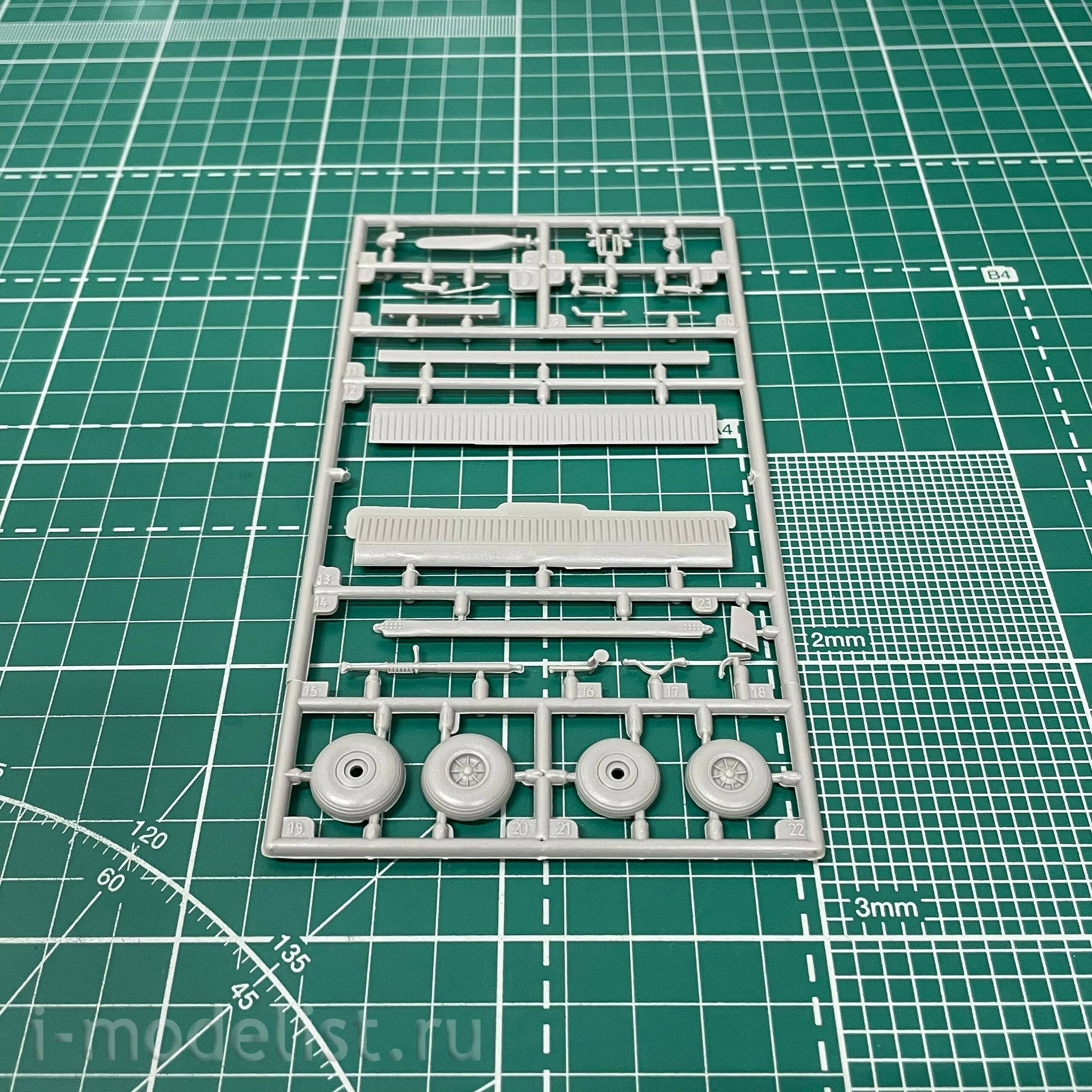 449 Roden 1/48 