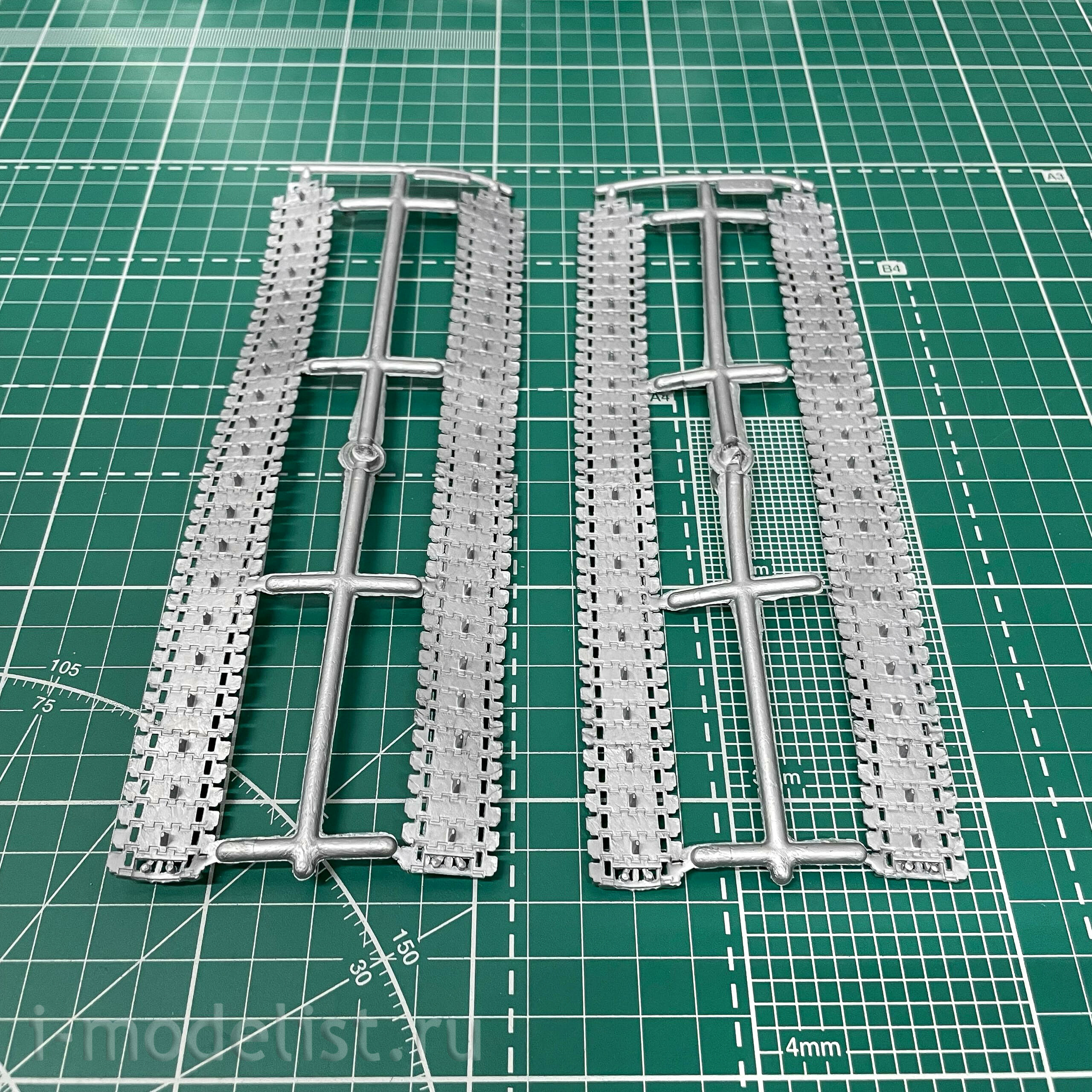 3532 Zvezda 1/35 self-propelled gun ISU-152