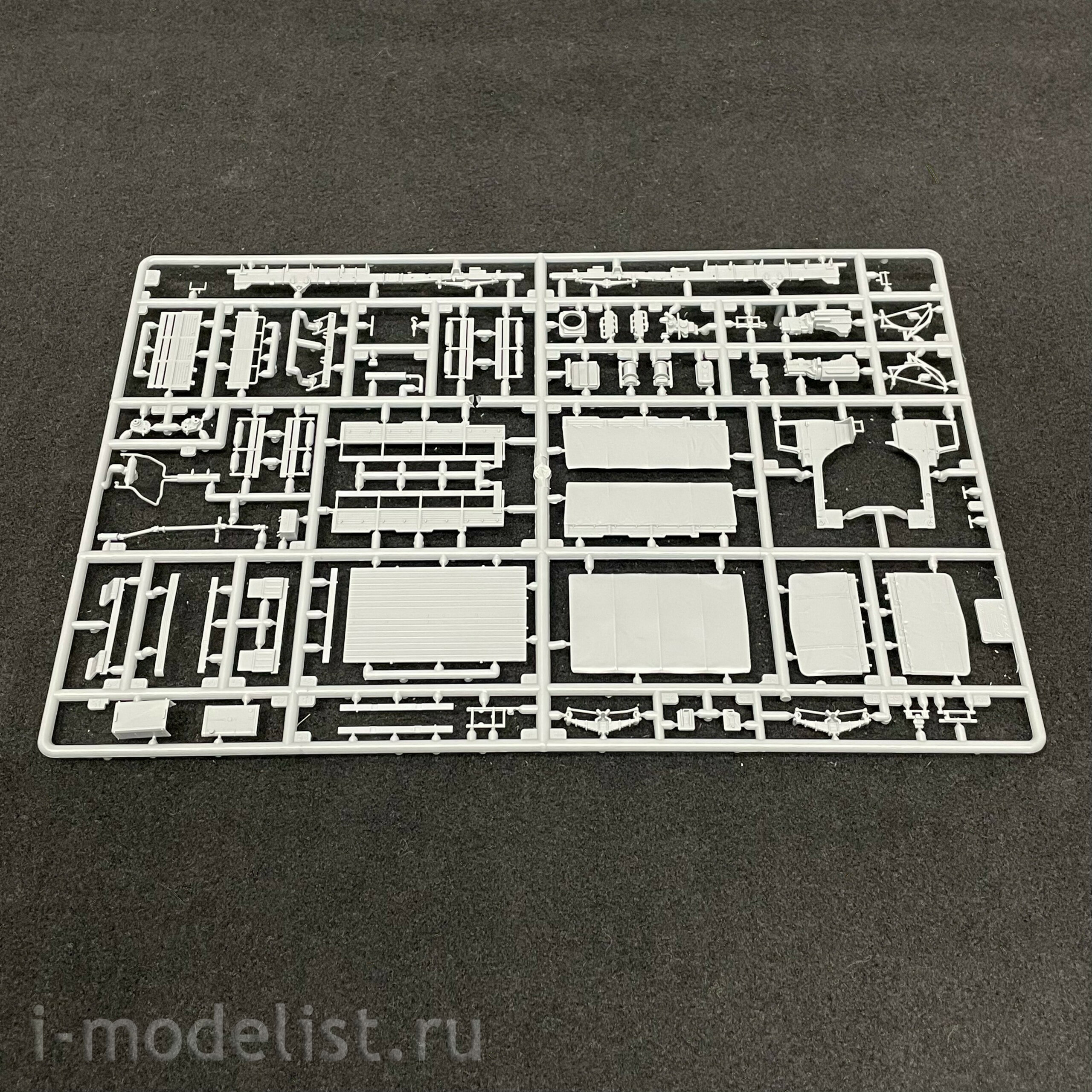 5050 Zvezda 1/72 Russian Army truck URAL-4320