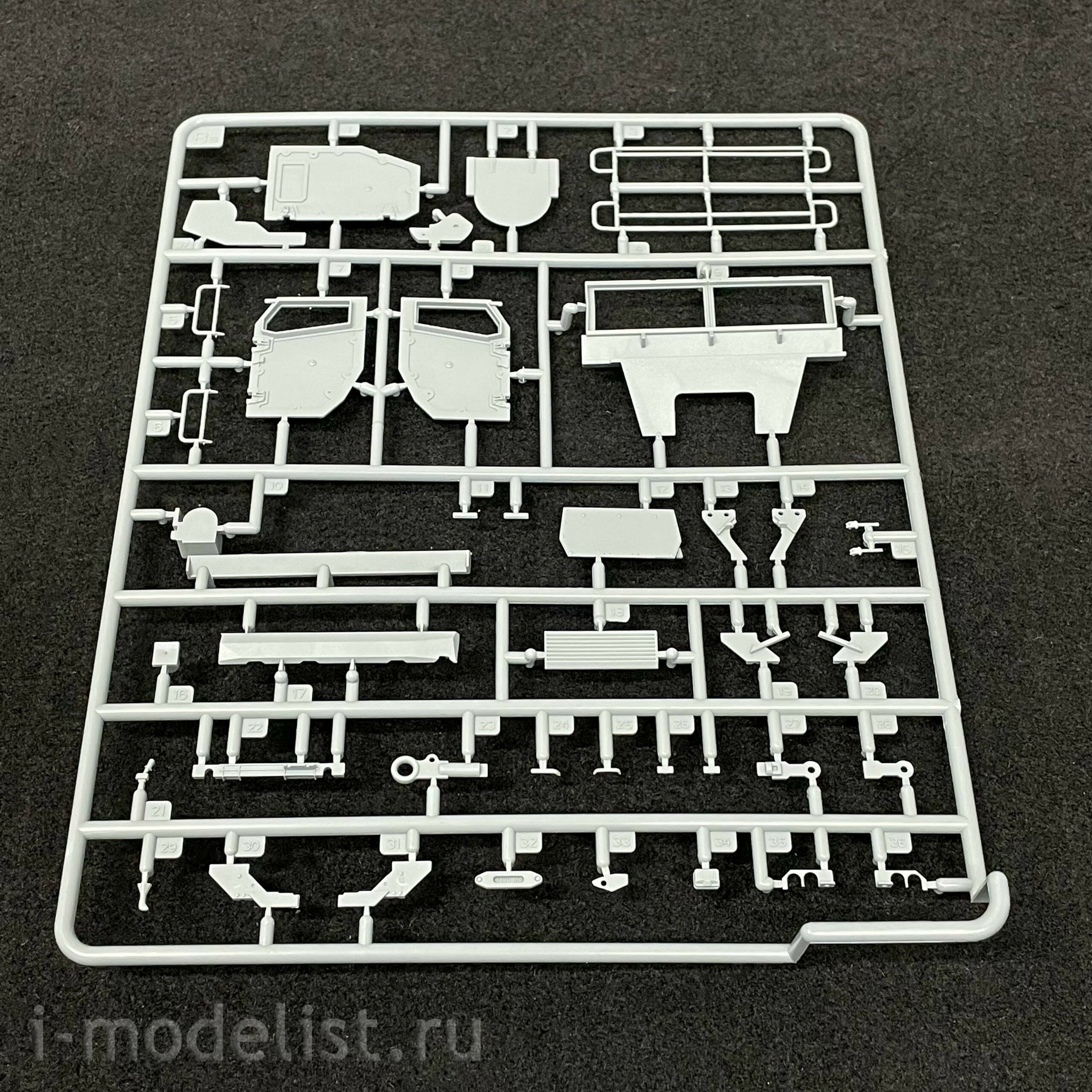 35022 RPG-Model 1/35 Typhoon-VDV K-4386 w/ 32V01 RCWS