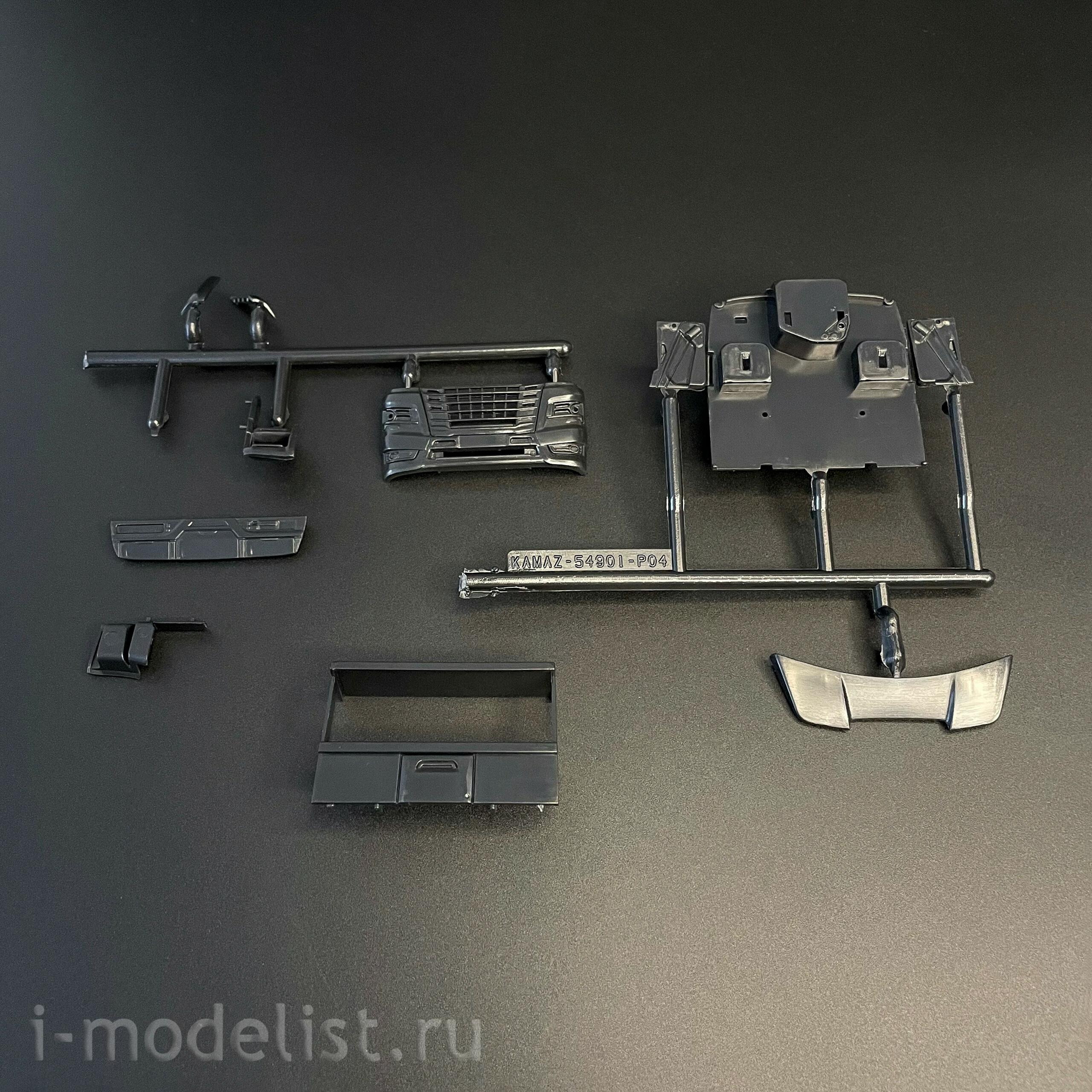 1513AVD AVD Models 1/43 Седельный тягач KAMAZ-54901