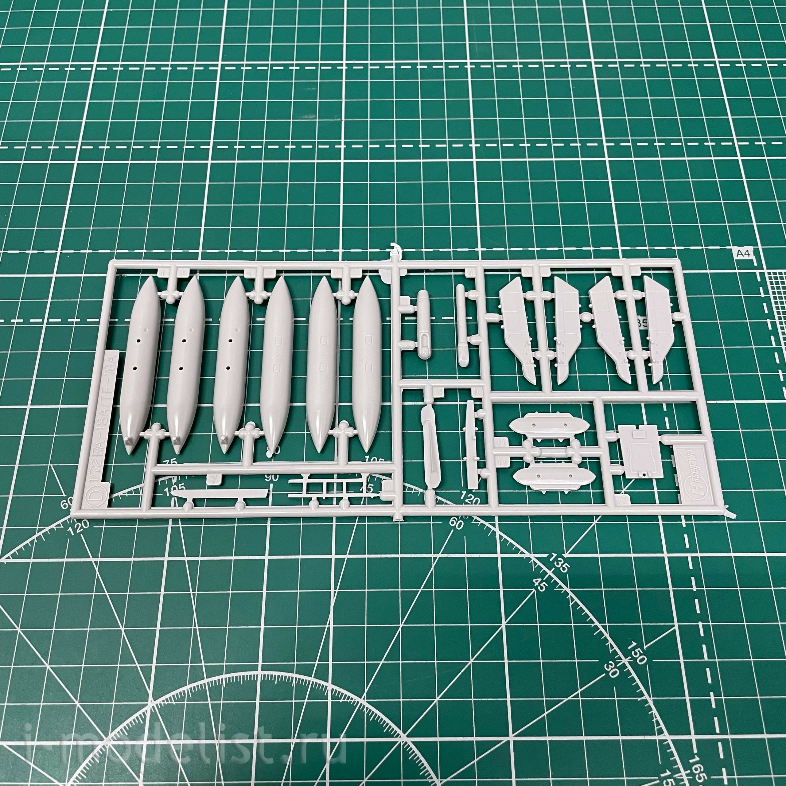 00439 Hasegawa 1/72 F/A-18D Hornet