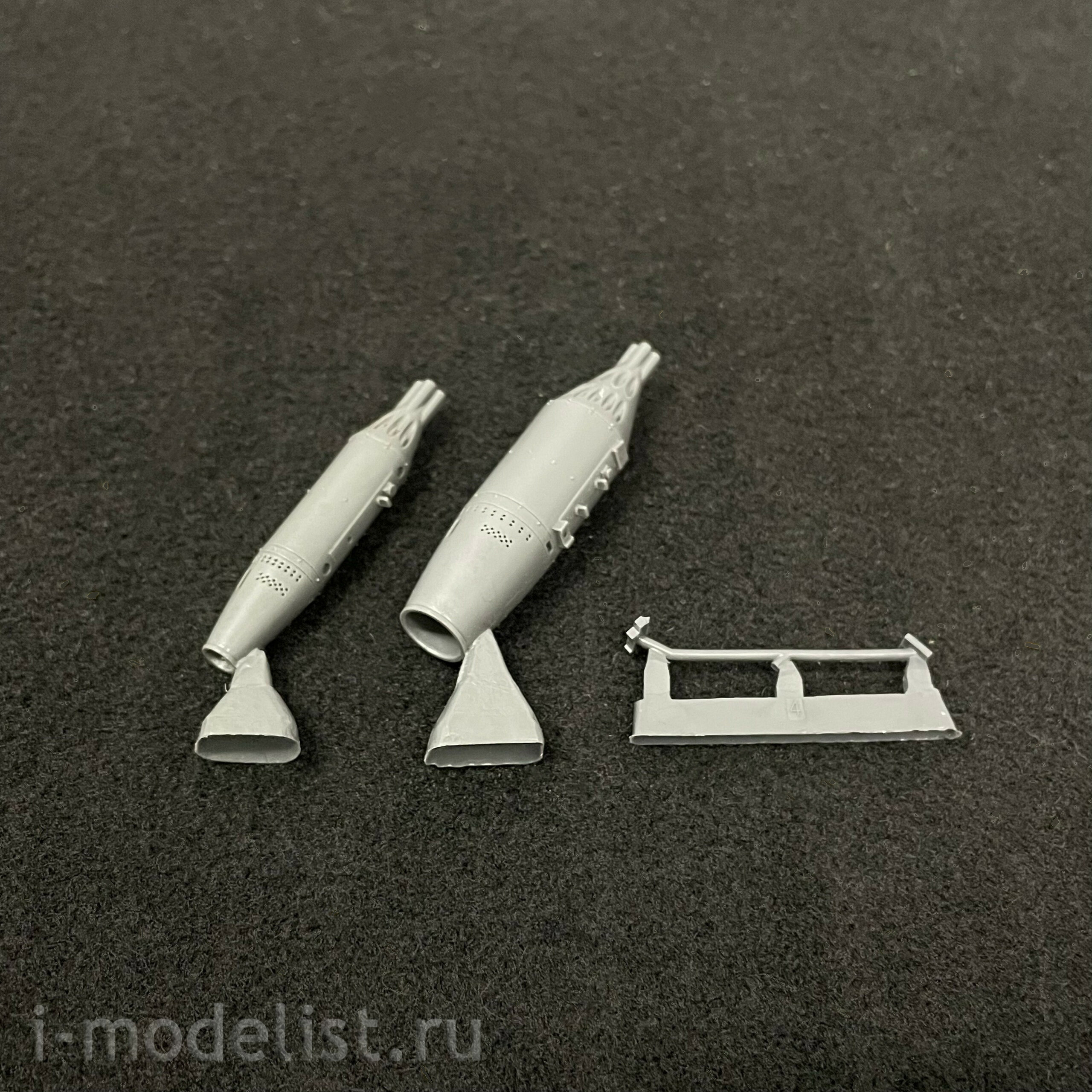 SPS-034 Meng 1/35 PICKUP MOUNTED ROCKET PODS (RESIN)