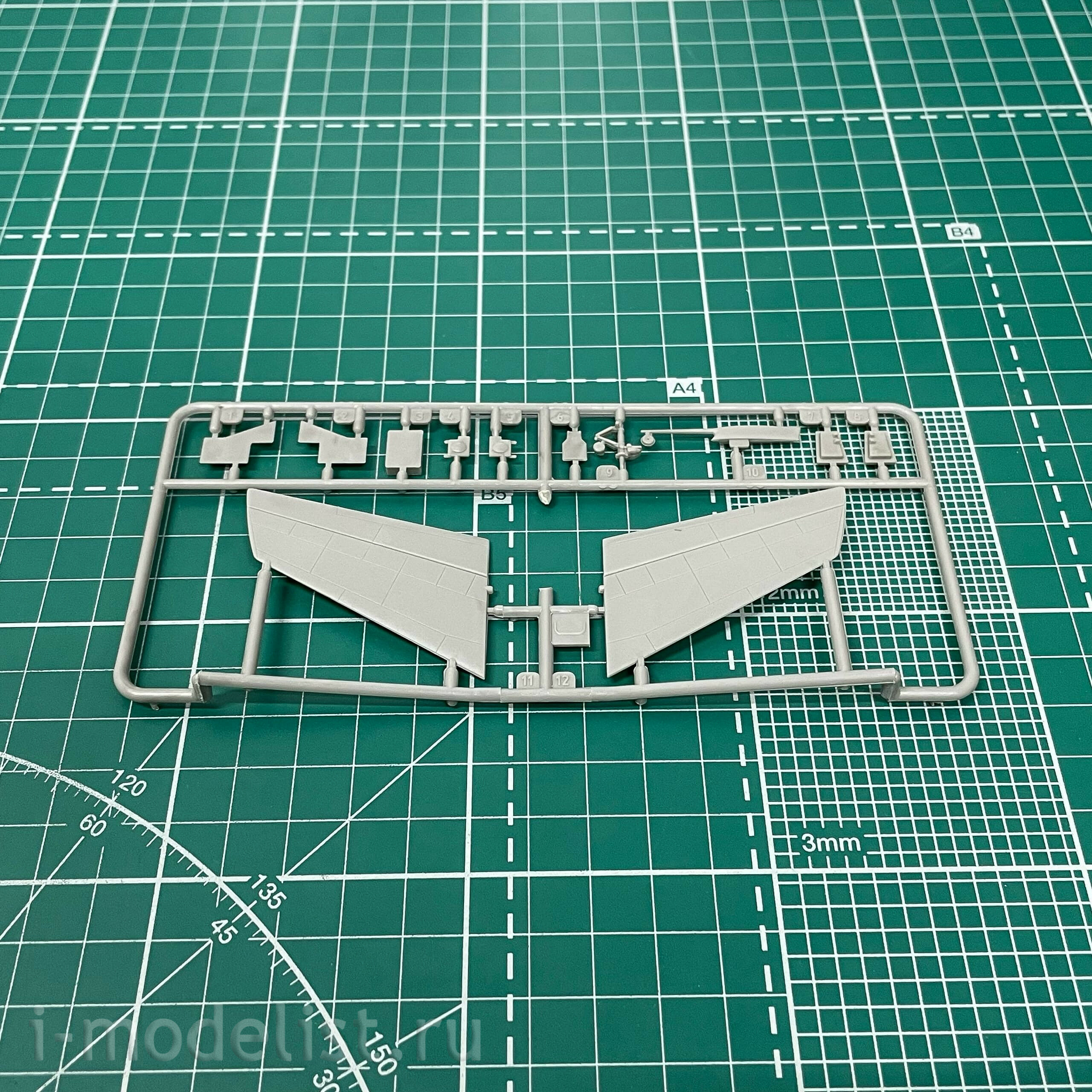 317 Roden 1/144 Aircraft 720 