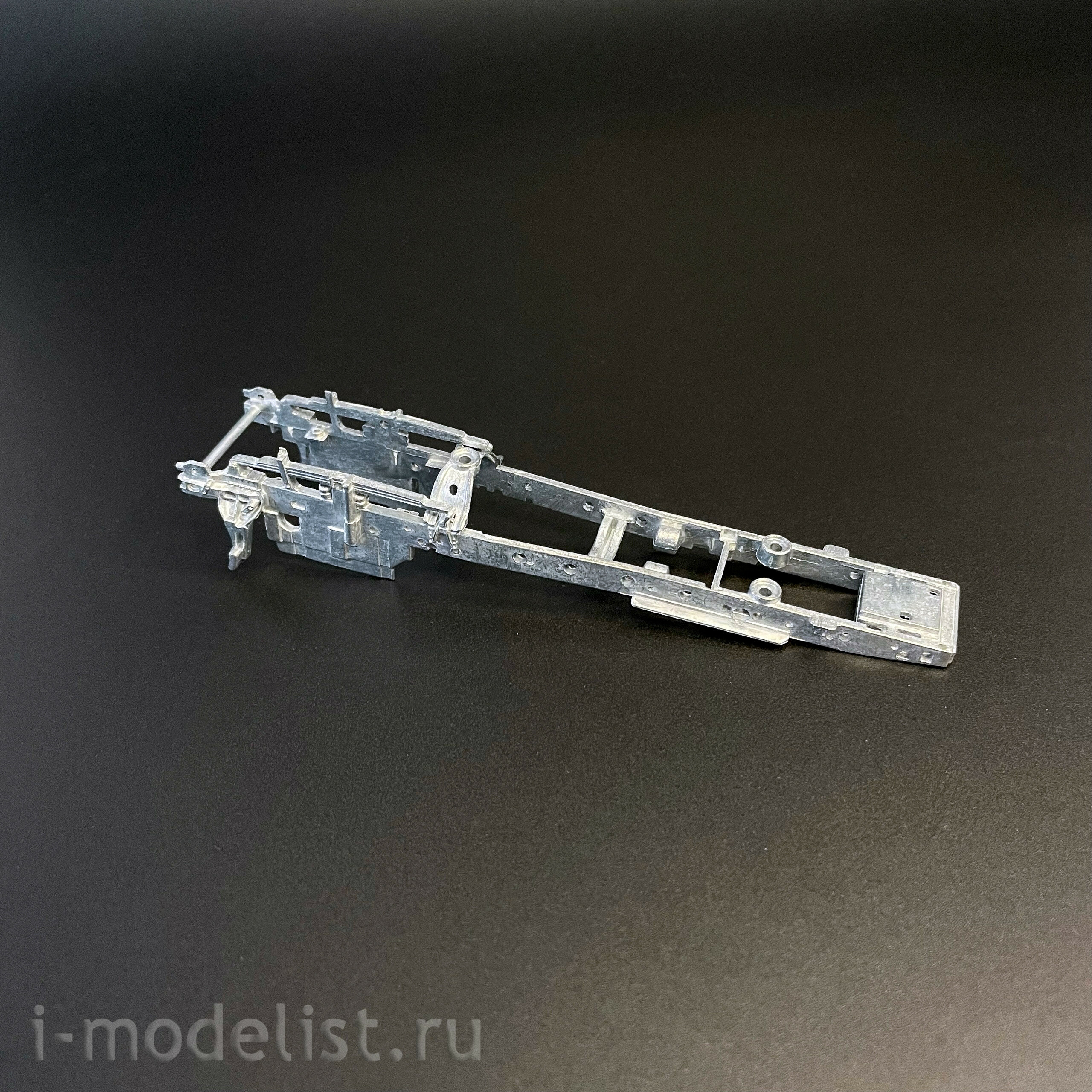1513AVD AVD Models 1/43 Седельный тягач KAMAZ-54901