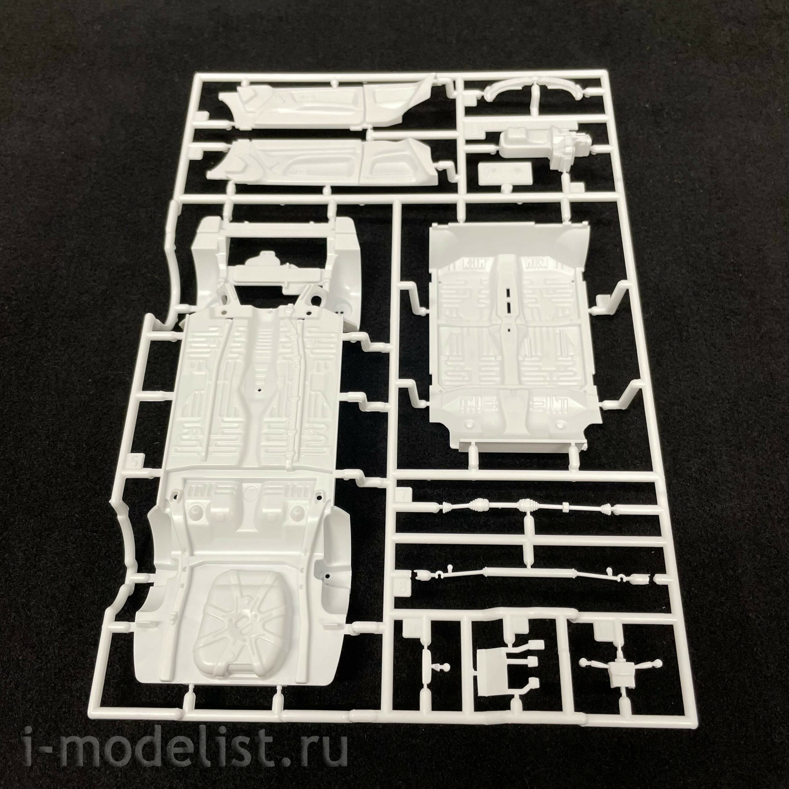 20564 Hasegawa 1/24 Car Trust Corolla Levin AE92 