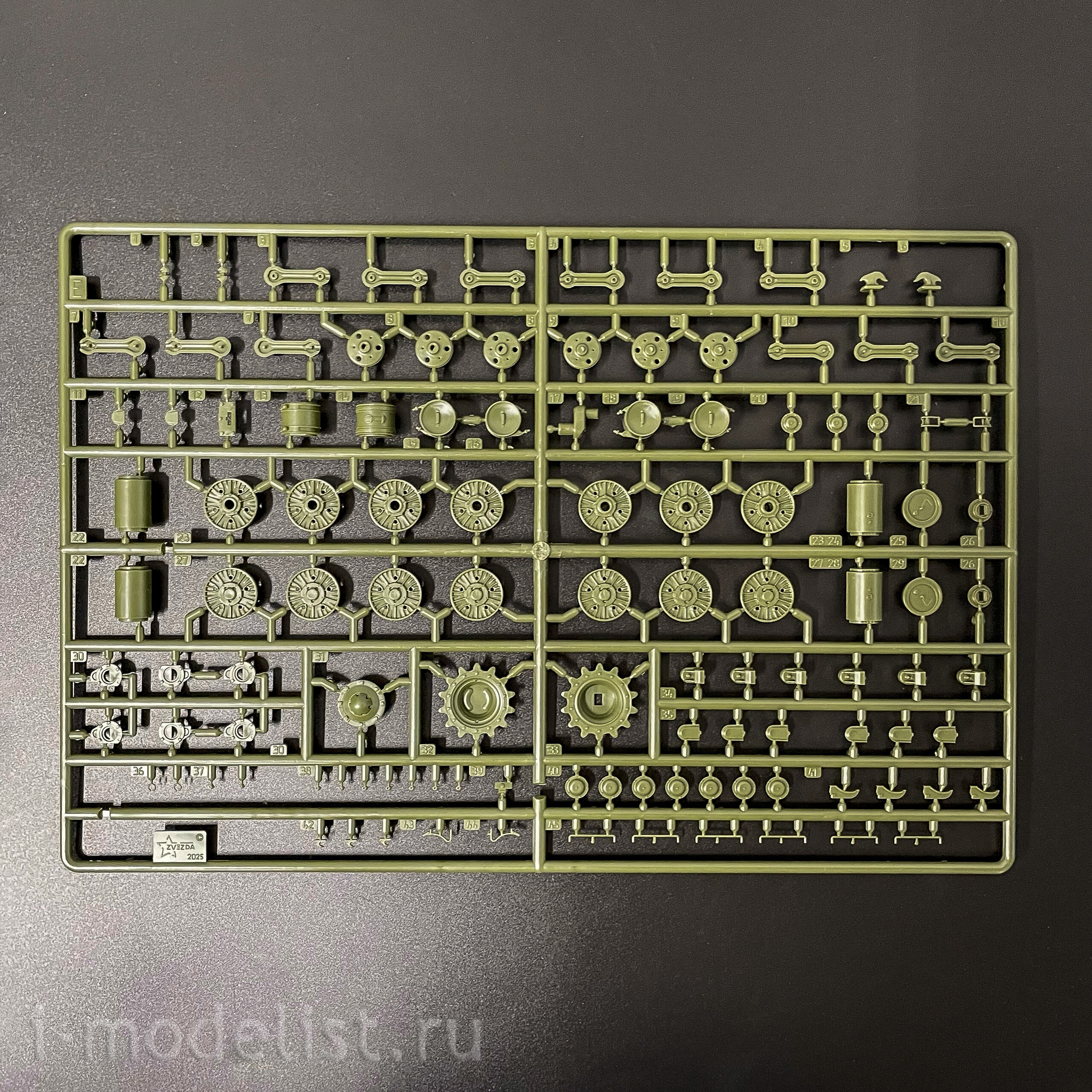 3708ГП Zvezda 1/35 Серия 