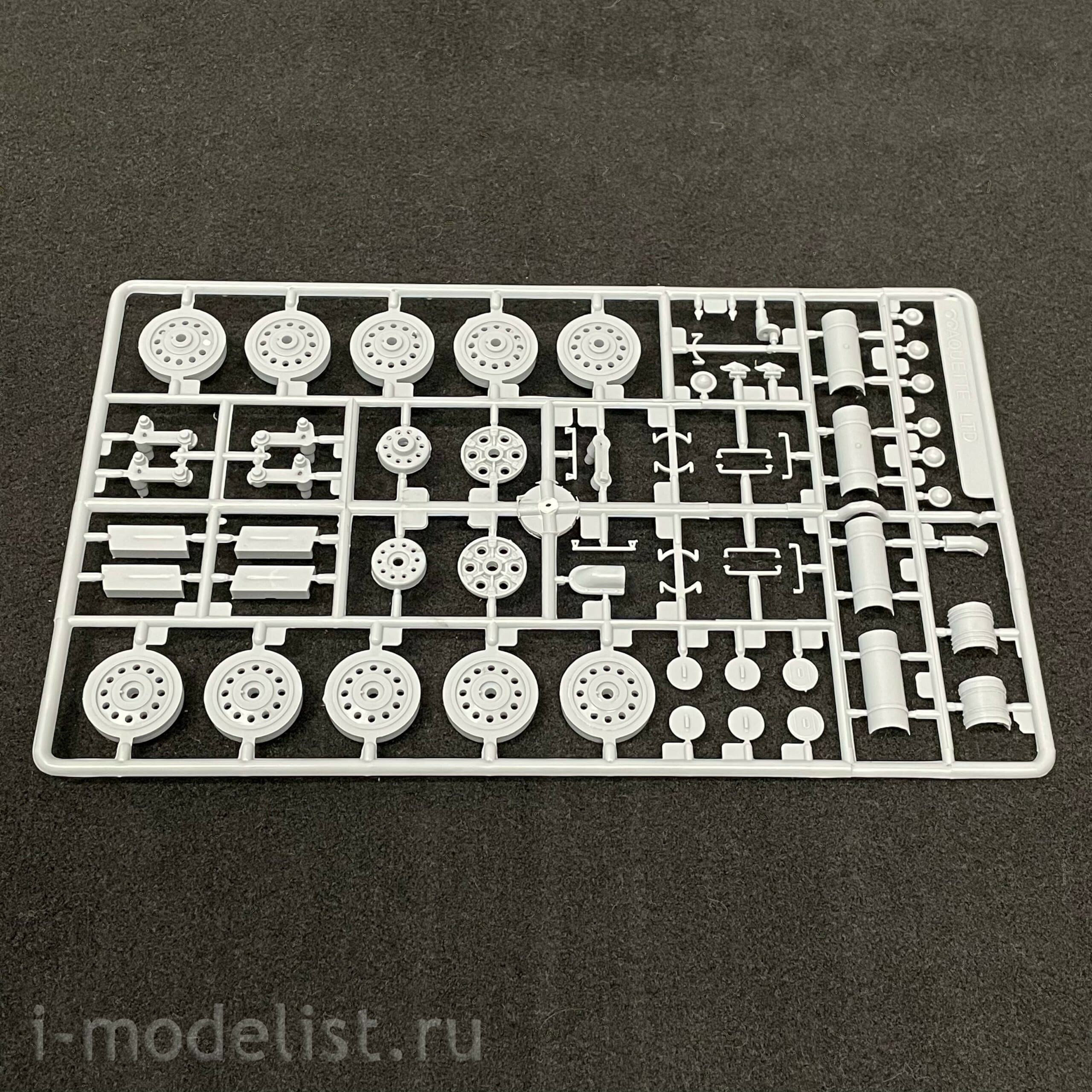 3580 Maket 1/35 German conversion of 34/76 late version