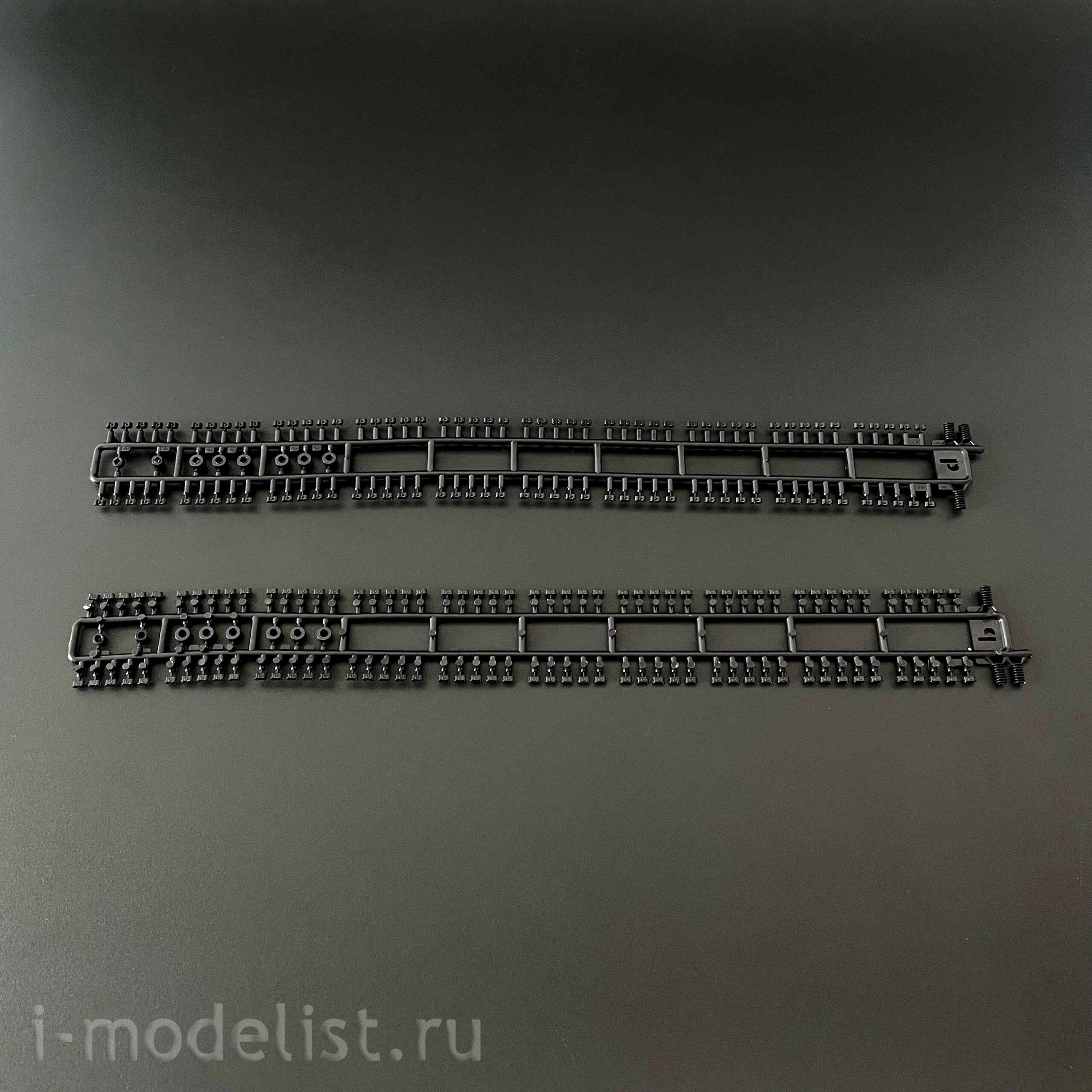 RM-5105 Rye Field Model 1/35 T-80U Main Battle Tank (licensed by Omsktransmash)