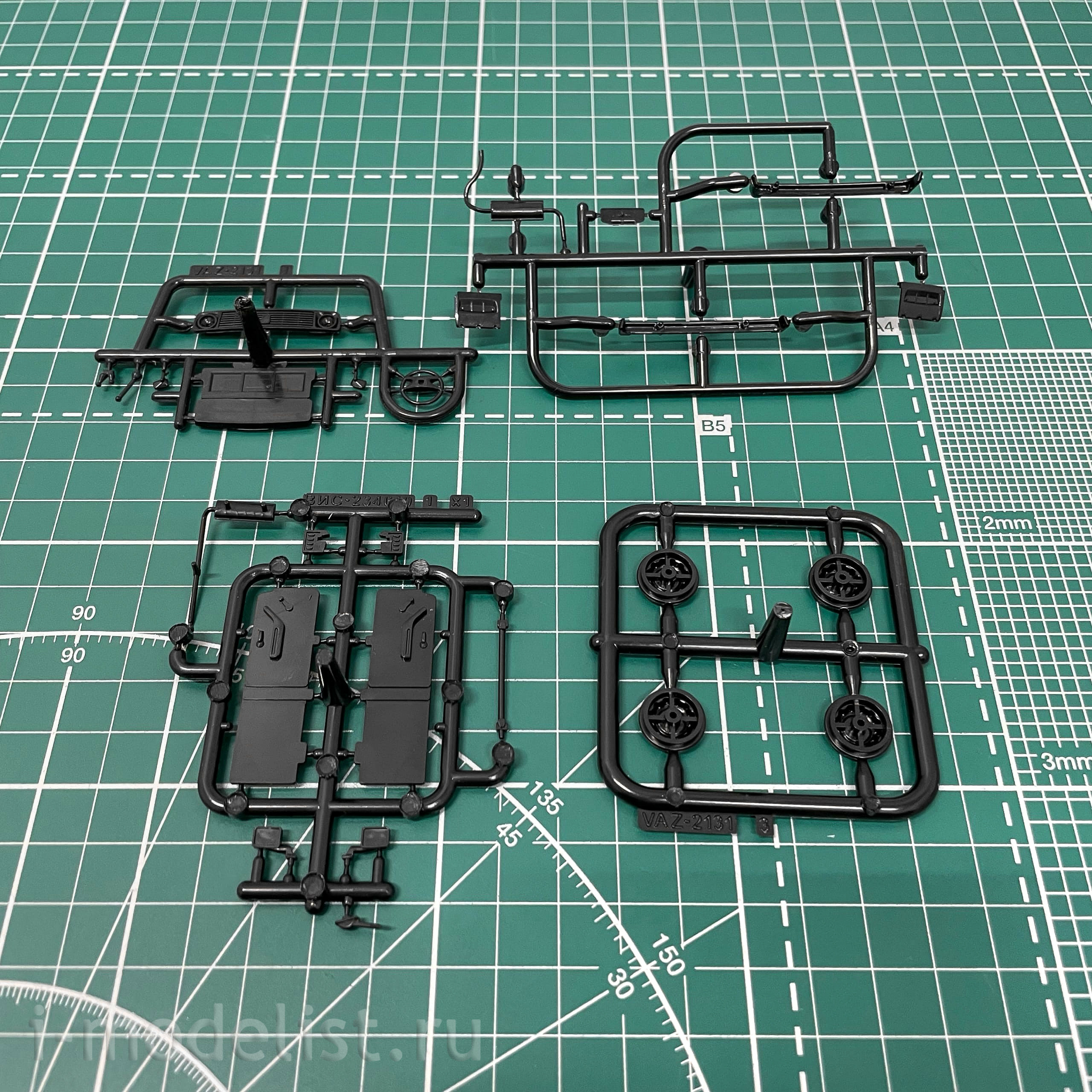 1530AVD AVD Models 1/43 Car VIS-23461