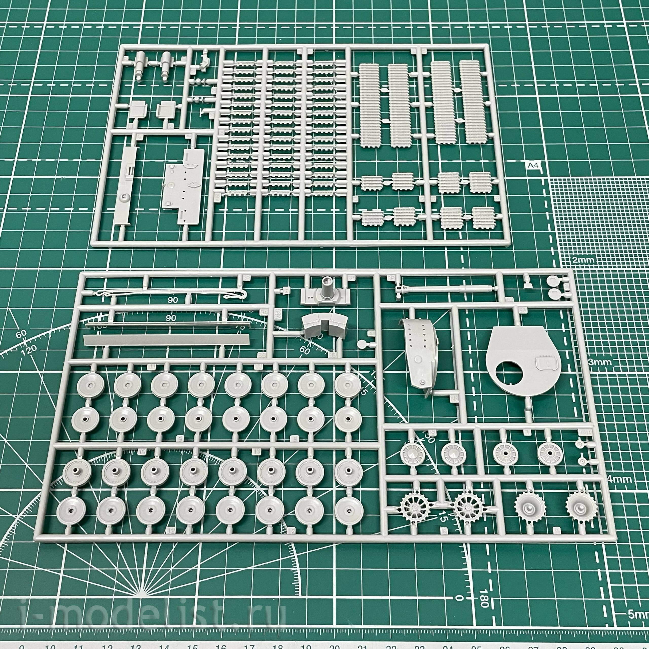 03262 Revell 1/72 German heavy tank PzKpfw VI Tiger Ausf. H