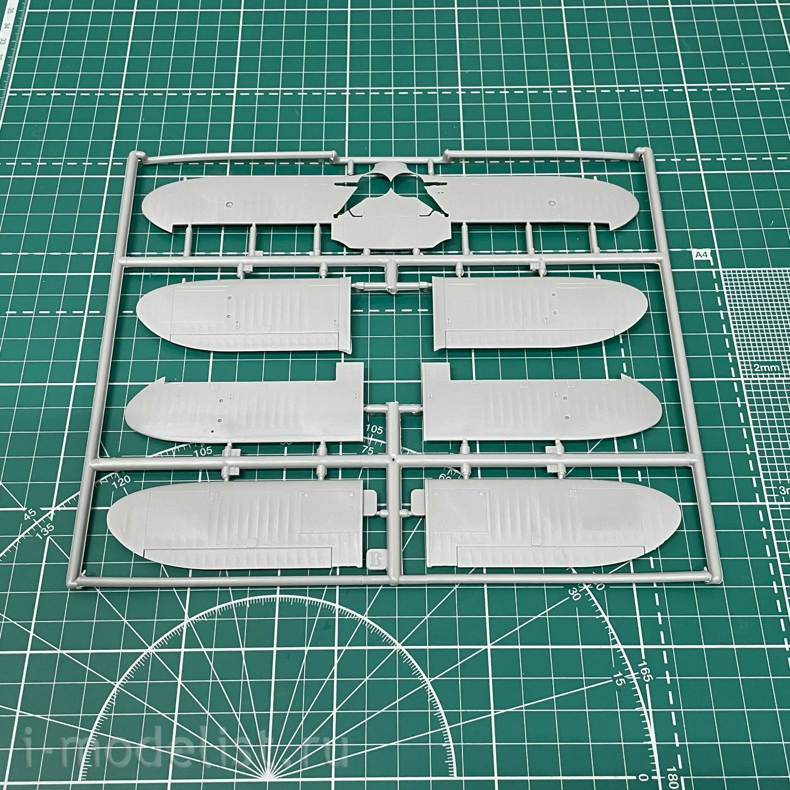 Roden 446 1/48 Beechcraft D17S