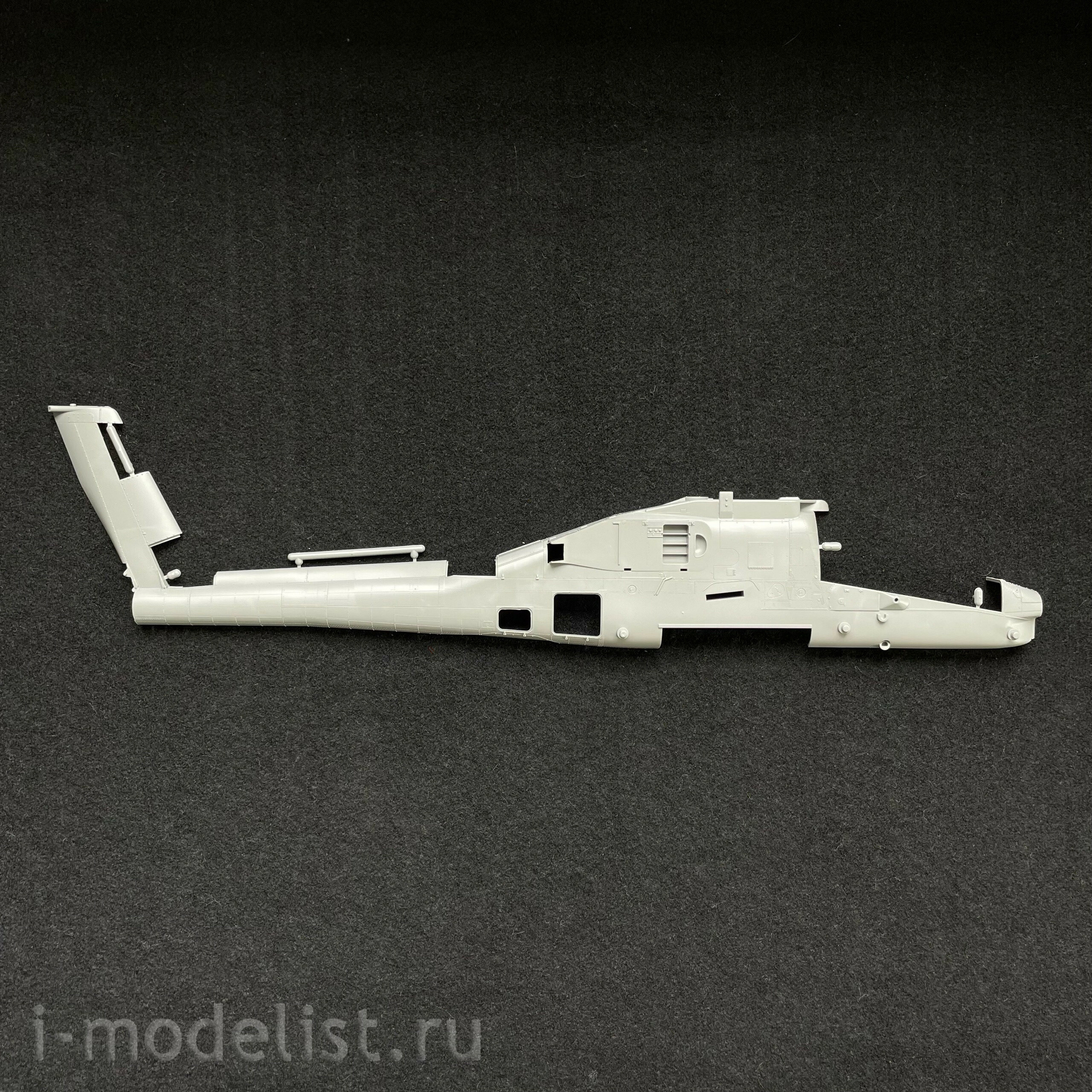 2605 Takom 1/35 AH-64DI SHARAF Helicopter