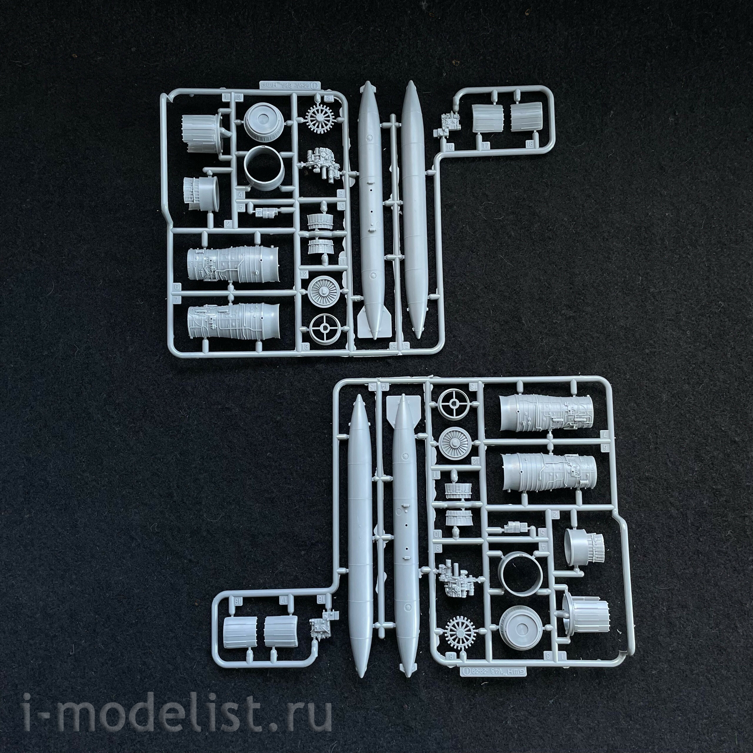 L4811 GWH 1/48 Aircraft M-29 9-12 Fulcrum A (Late) 