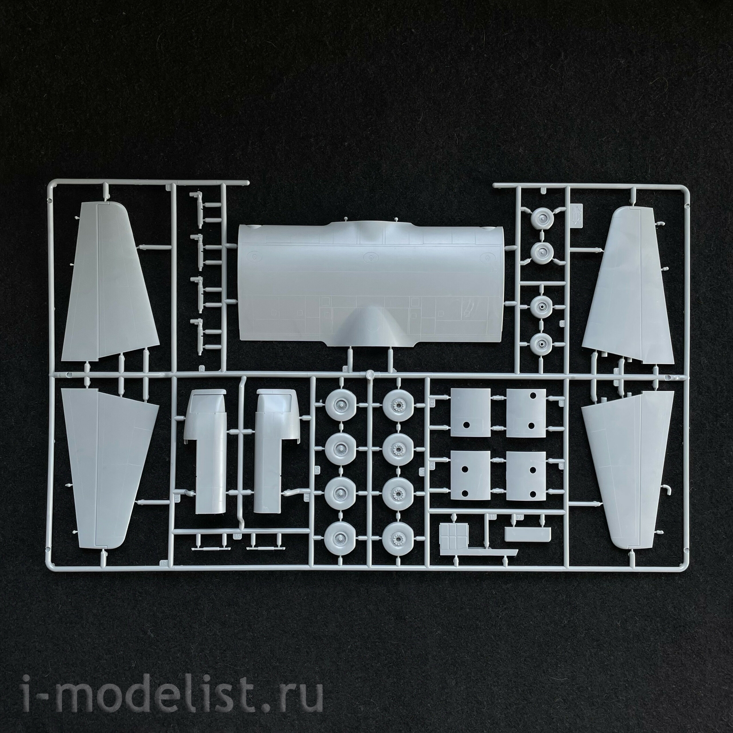7326 Zvezda 1/72 AC-130J Ghostrider Fire Support Aircraft