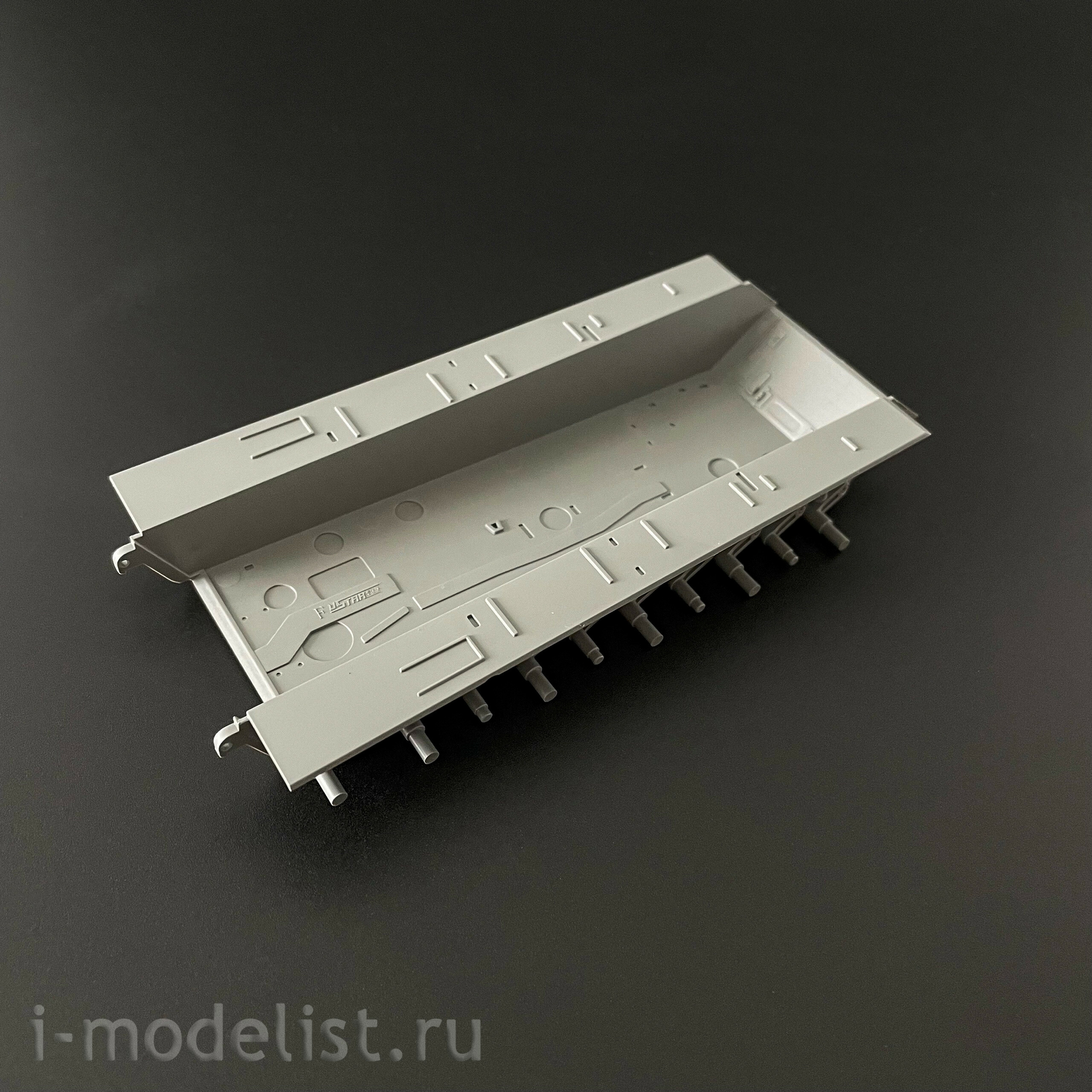 008 UZvezda 1/48 King Tiger Tank with Porsche Turret and Full Interior	