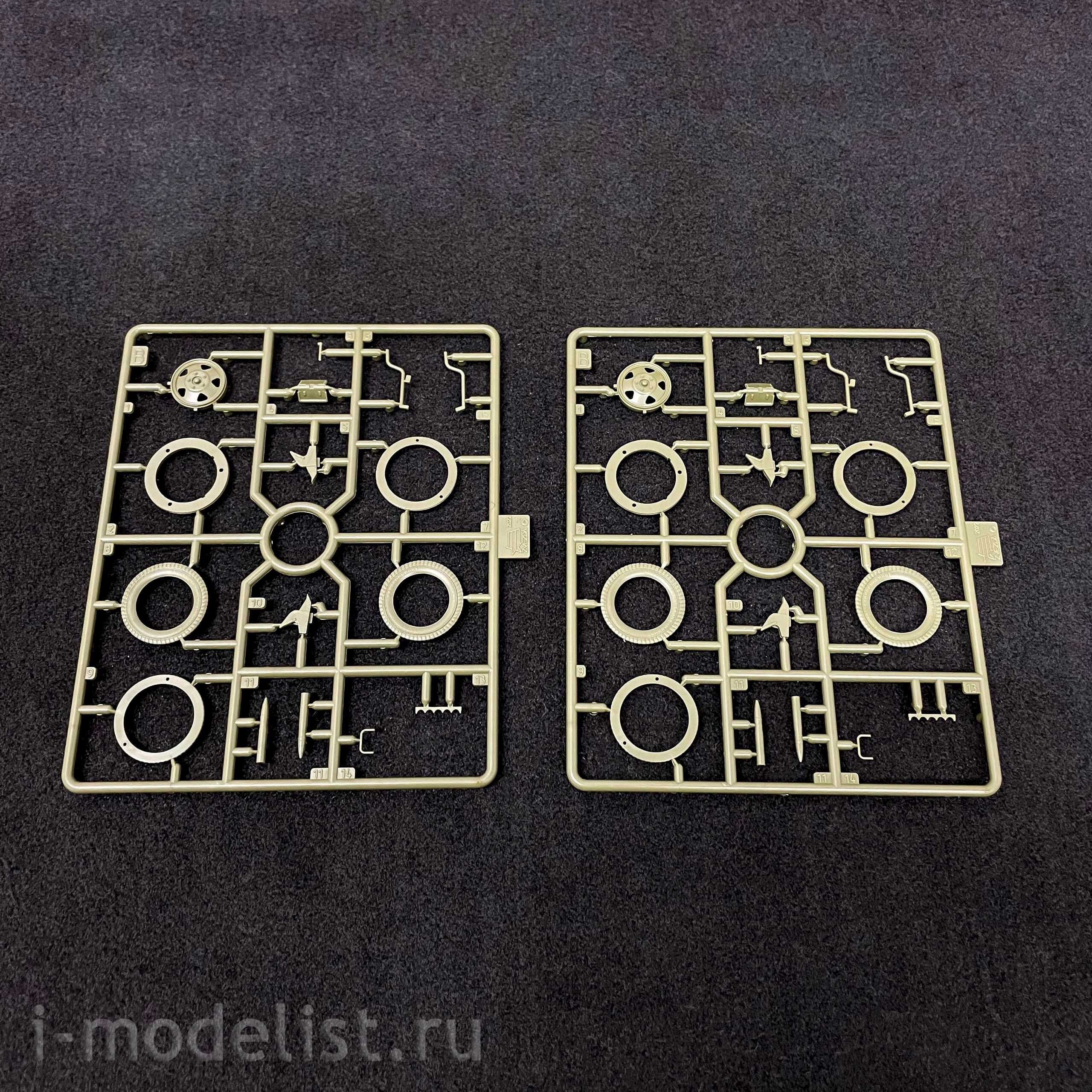 3671 Zvezda 1/35 Soviet 76 mm anti-tank gun ZIS-3 with calculation 