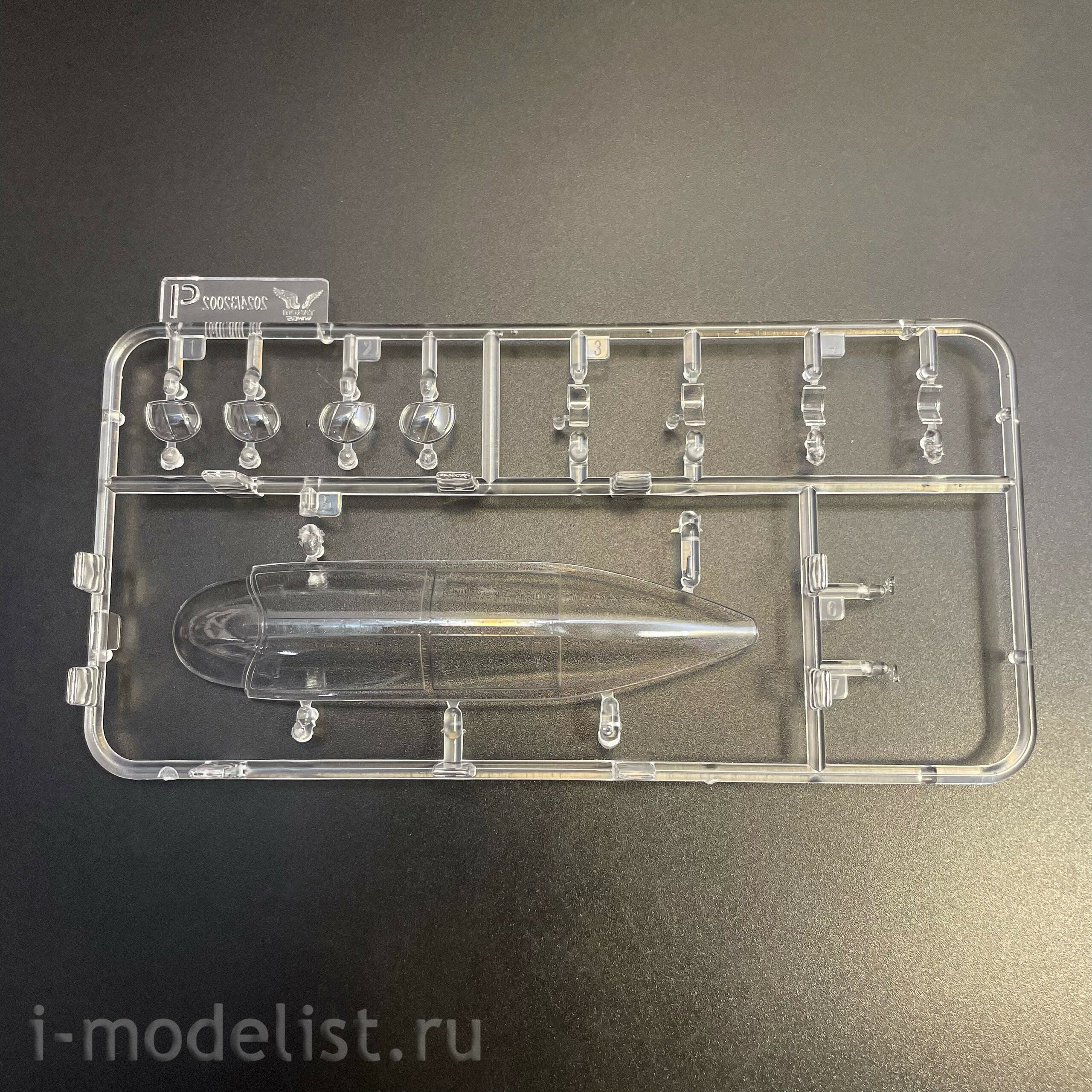 32001W Takom 1/32 Ho 229 BOX 2: Ho229A + Ho229B + фигура пилfromа Ho229 в 1/16 масштабе