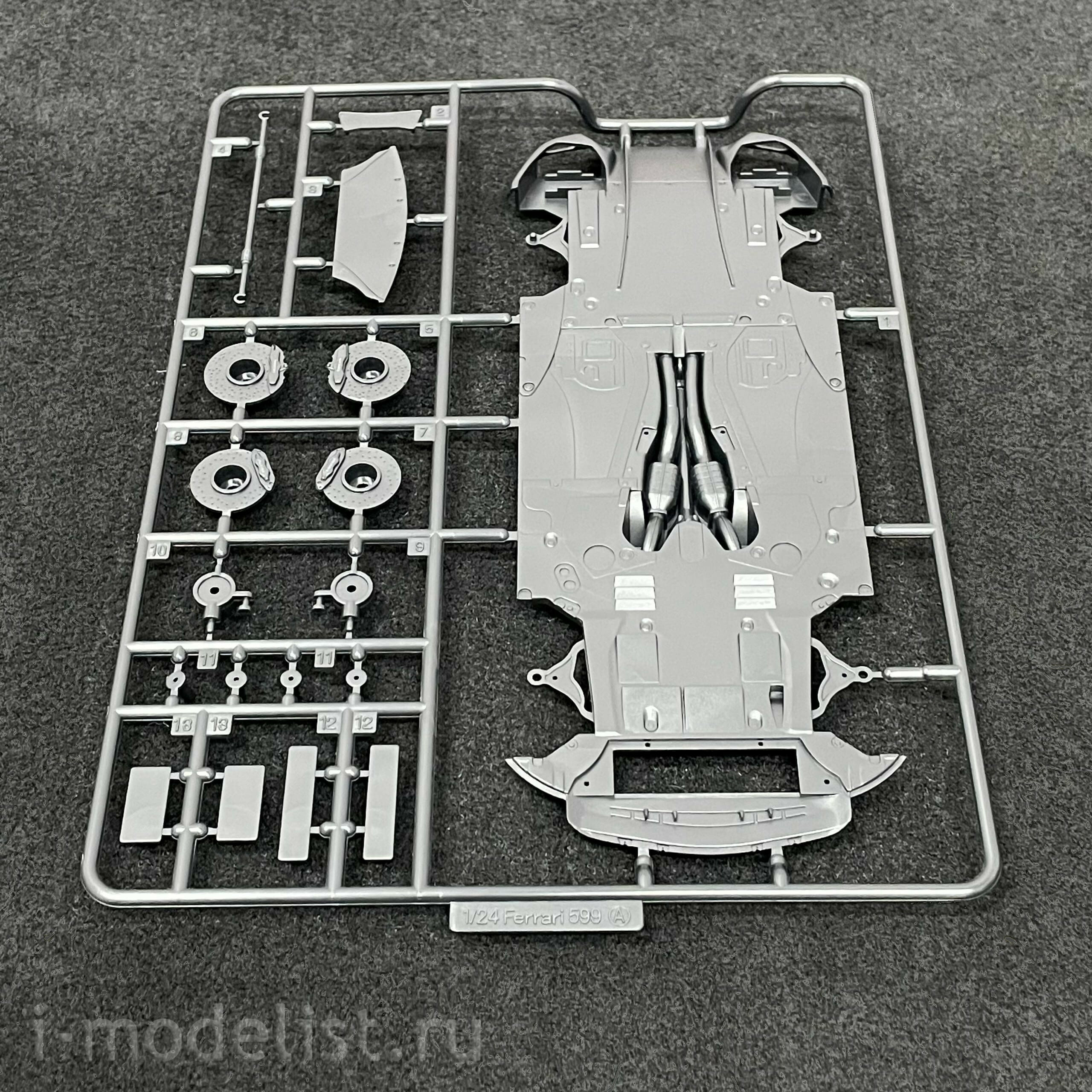 12277 Fujimi 1/24 Ferrari 599