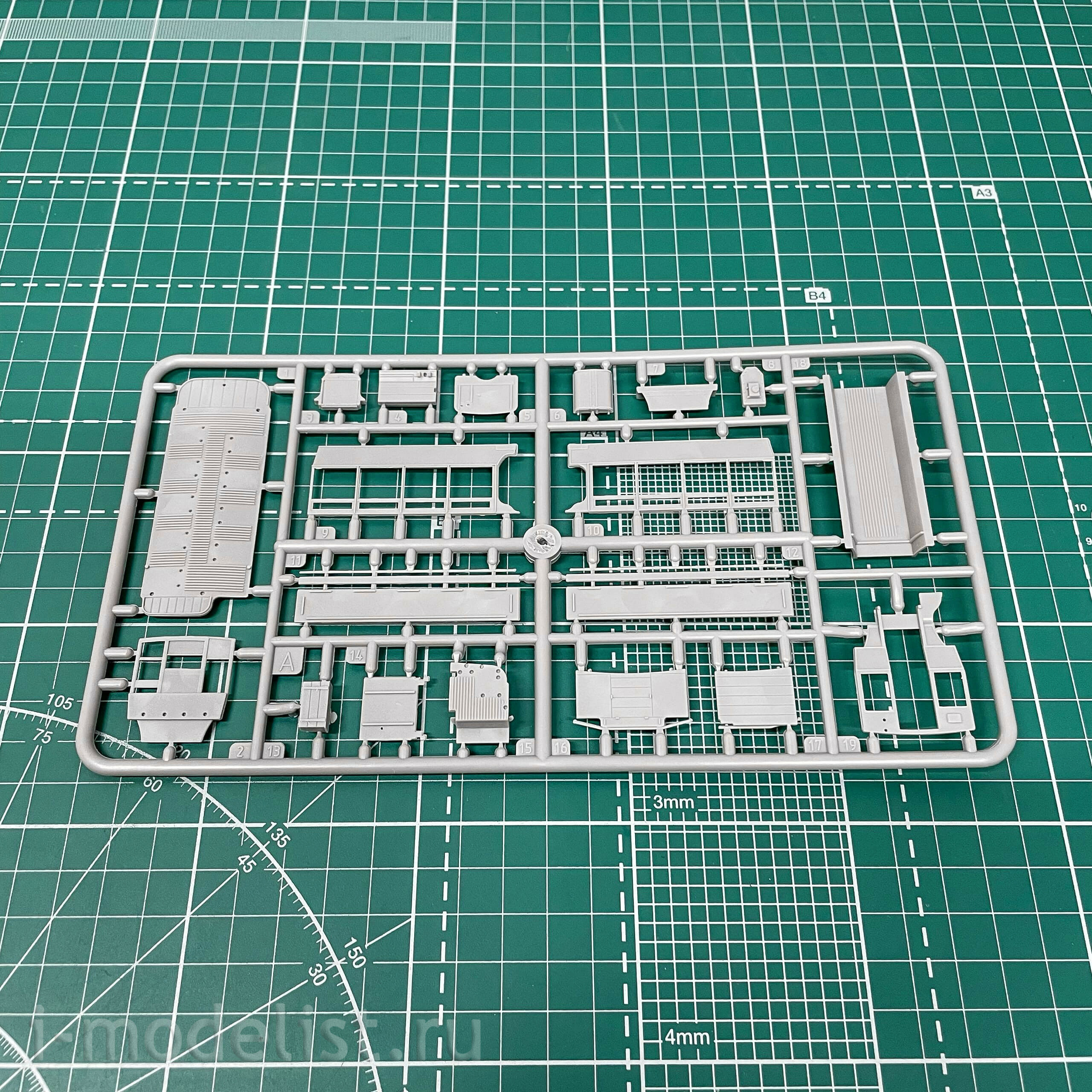 732 Roden 1/72 omnibus type B 