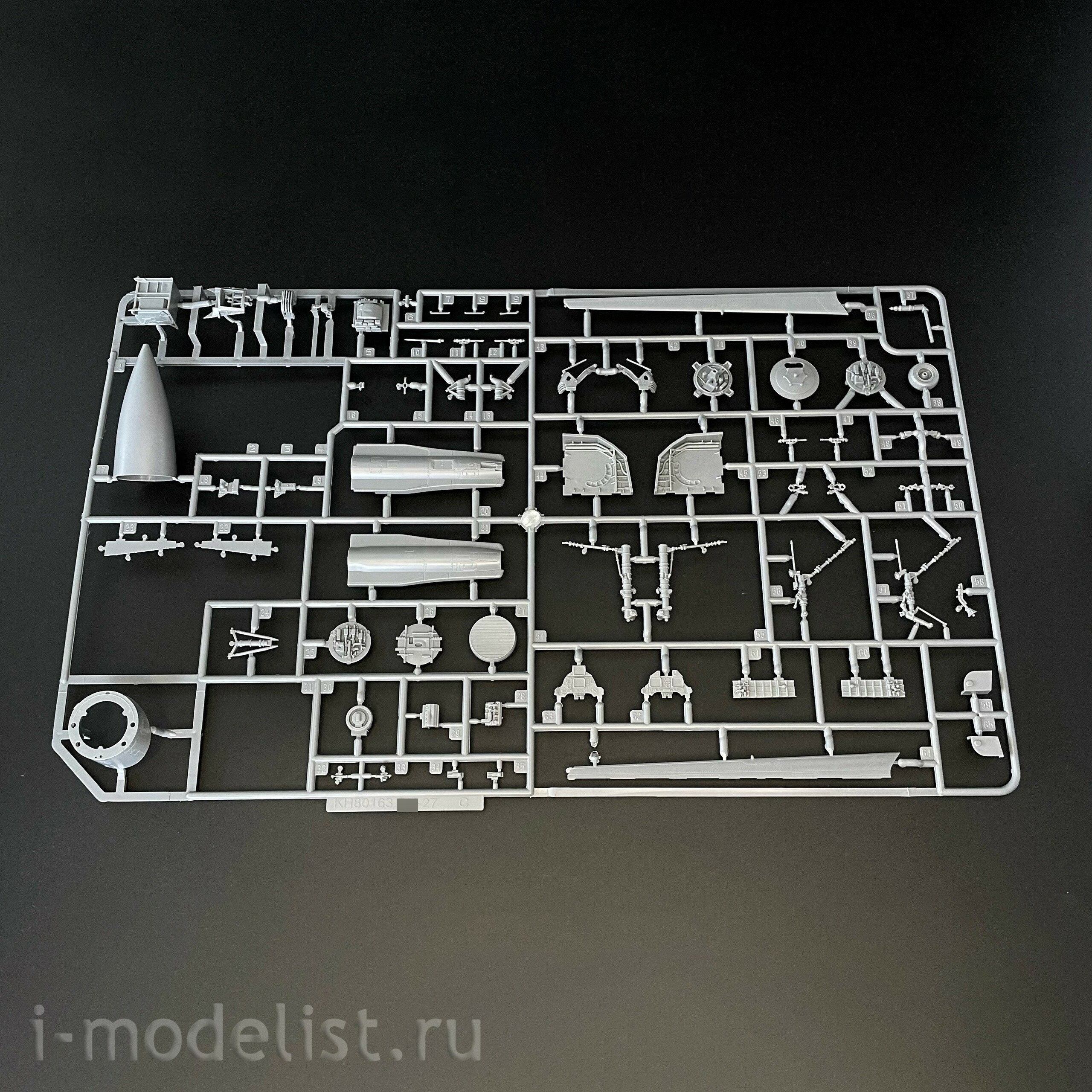 KH80163 Zimi Model 1/48 Российский истребитель С-27 (Flanker-B)