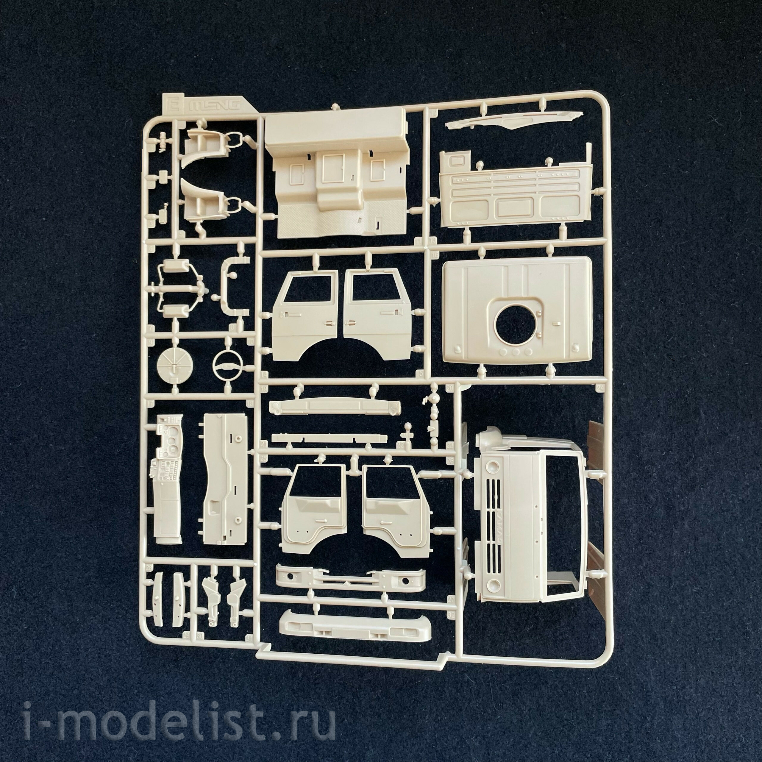SS-016 Meng 1/35 Russian Air Defence Weapon System 96K6