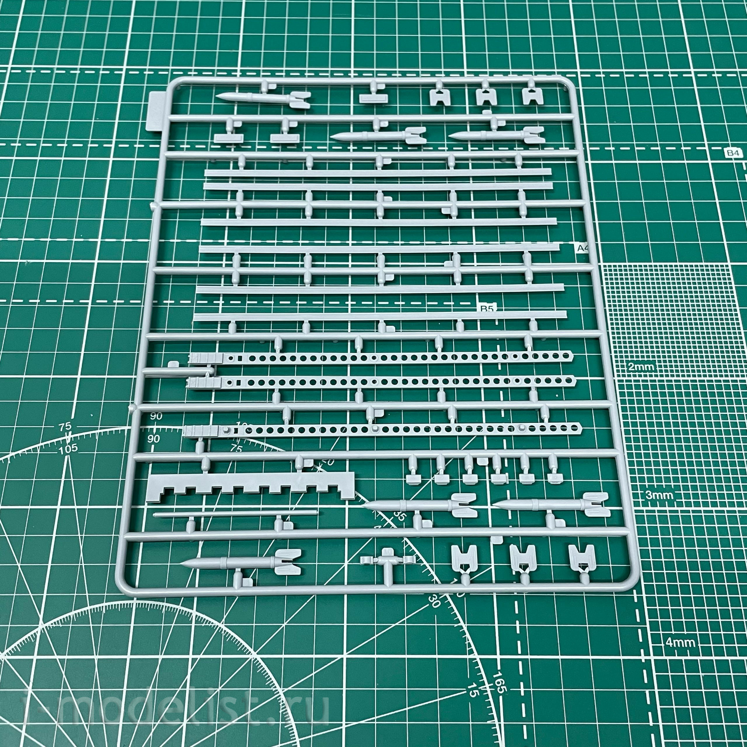 35596 ICM 1/35 BM-13-16 on G7107 chassis with Soviet calculation