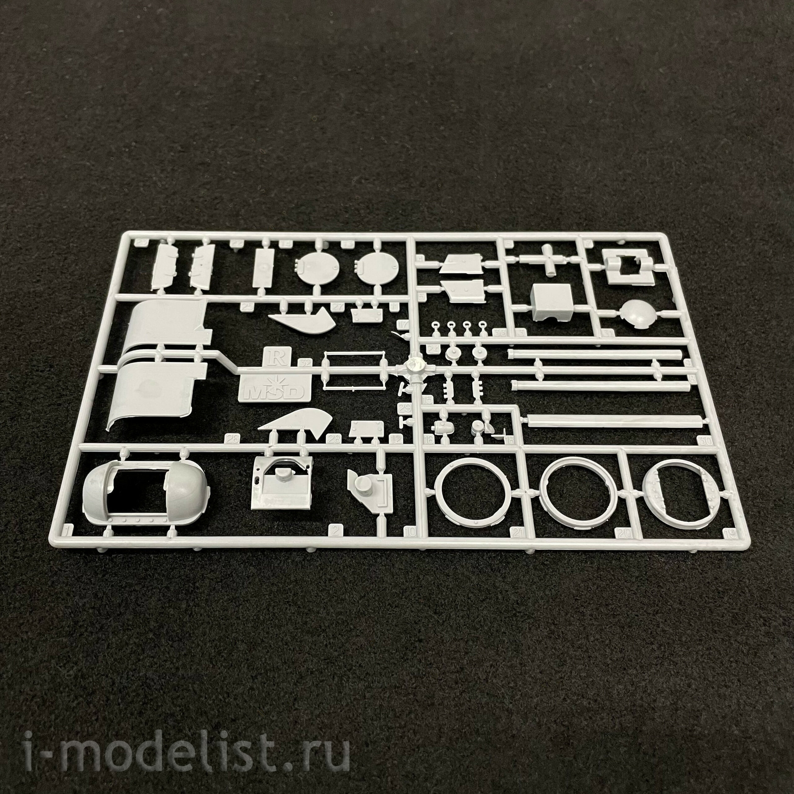 3507 Maket 1/35 Tank 34/76 1943 issue with cast tower