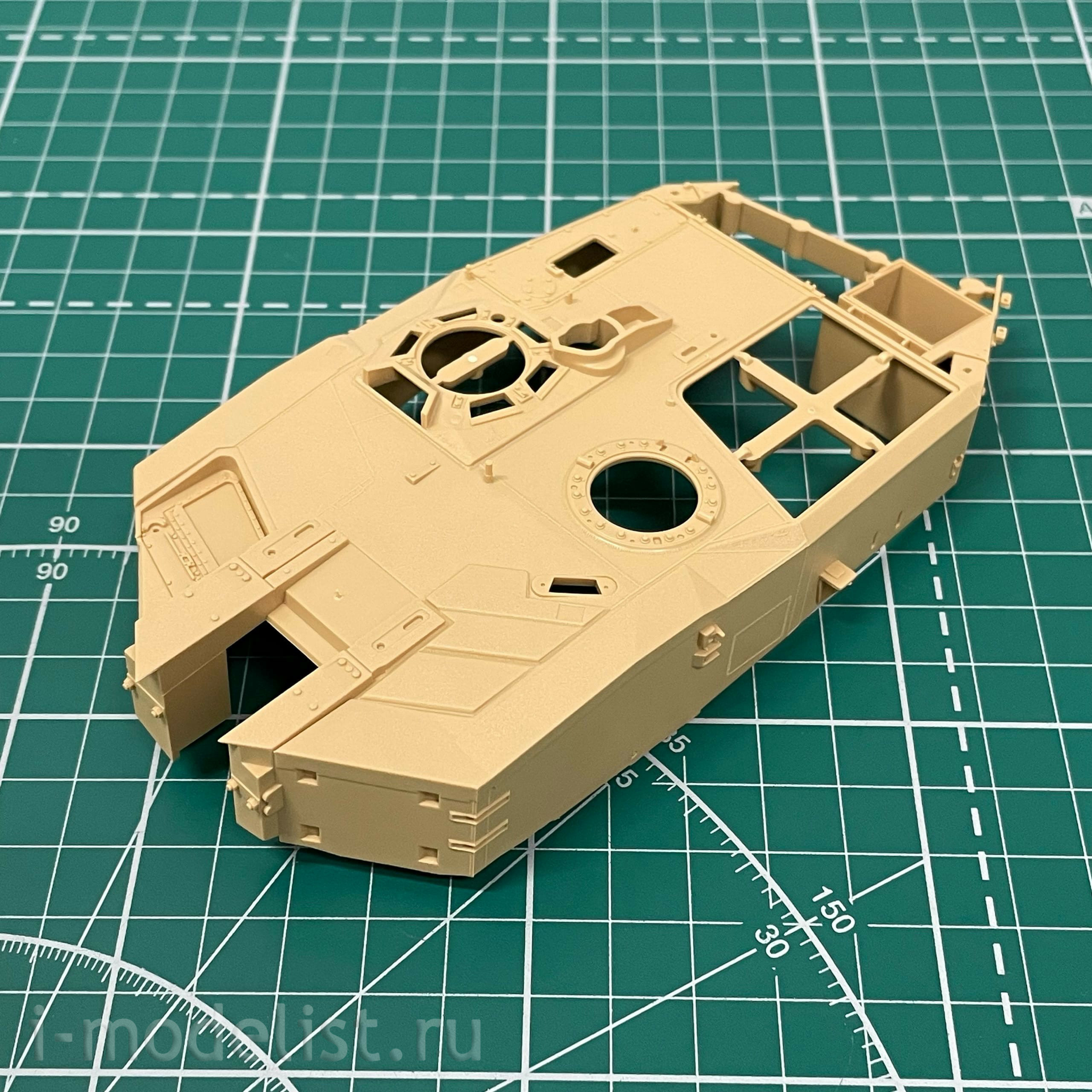 RM-5065 Rye Field Model 1/35 Leopard 2A6 Main Battle Tank with Working Tracks