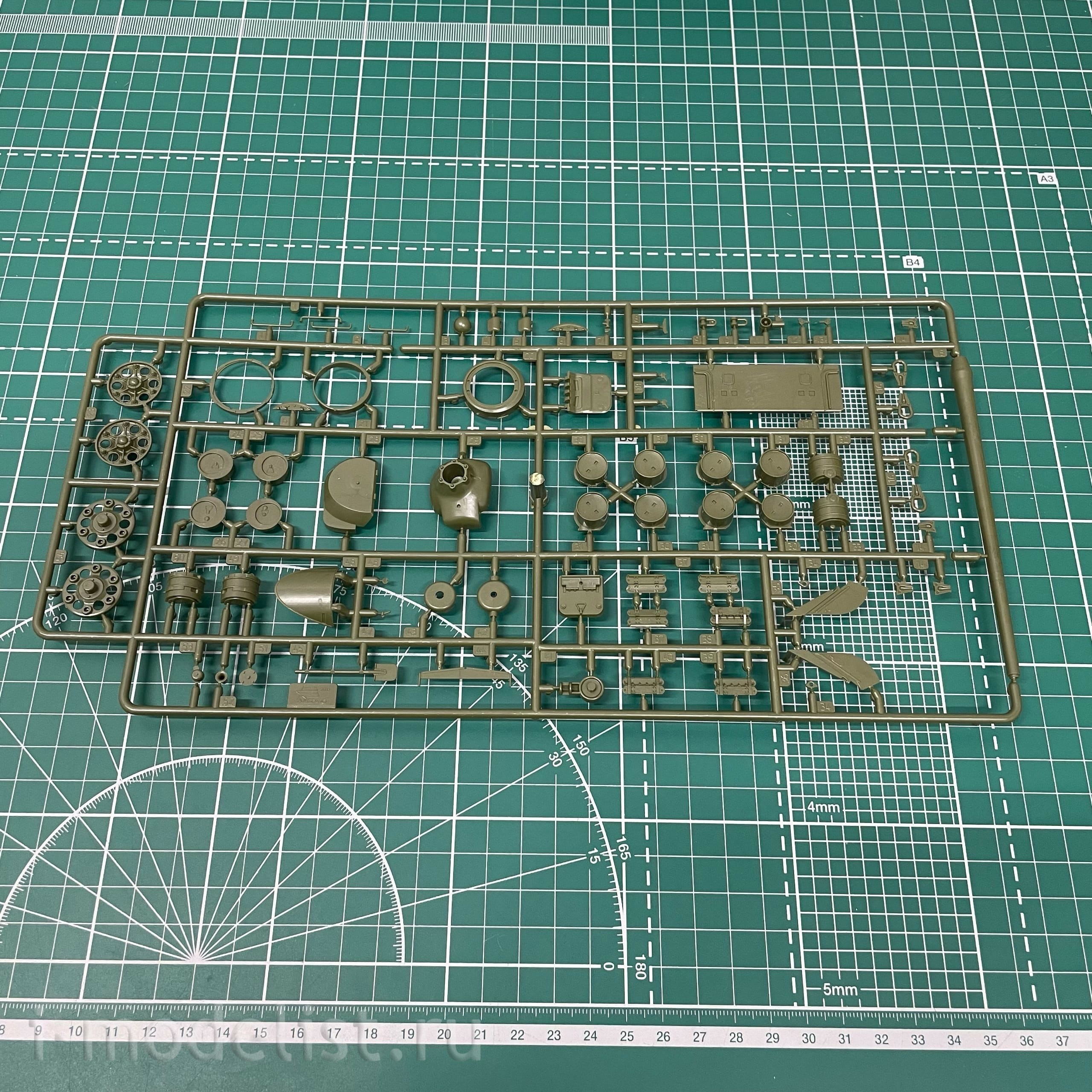 3688 Zvezda 1/35 Soviet tank destroyer 