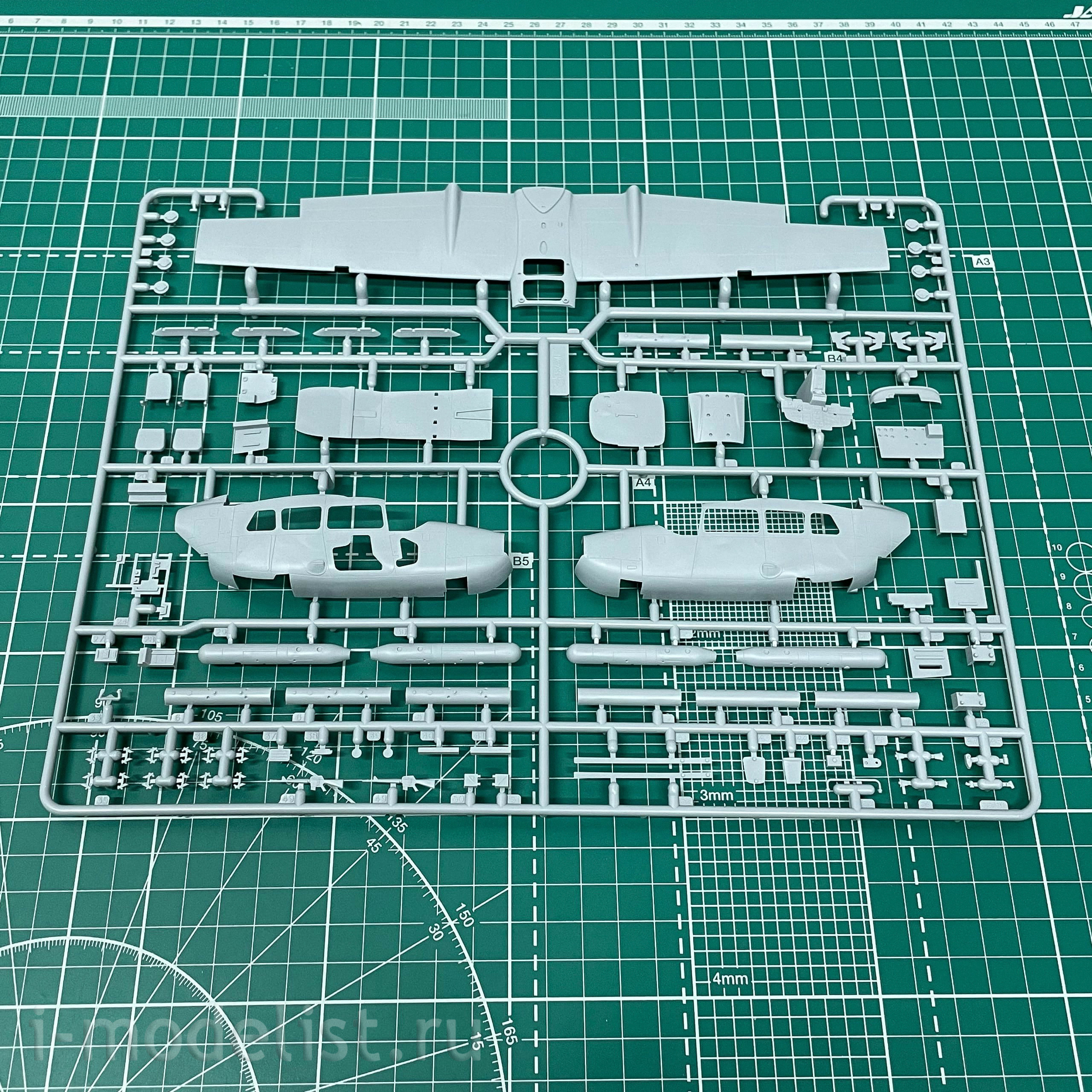DS4803 ICM 1/48 USAF airfield in Vietnam (Cessna O-2A, OV-10A Bronco, American pilots and technicians)